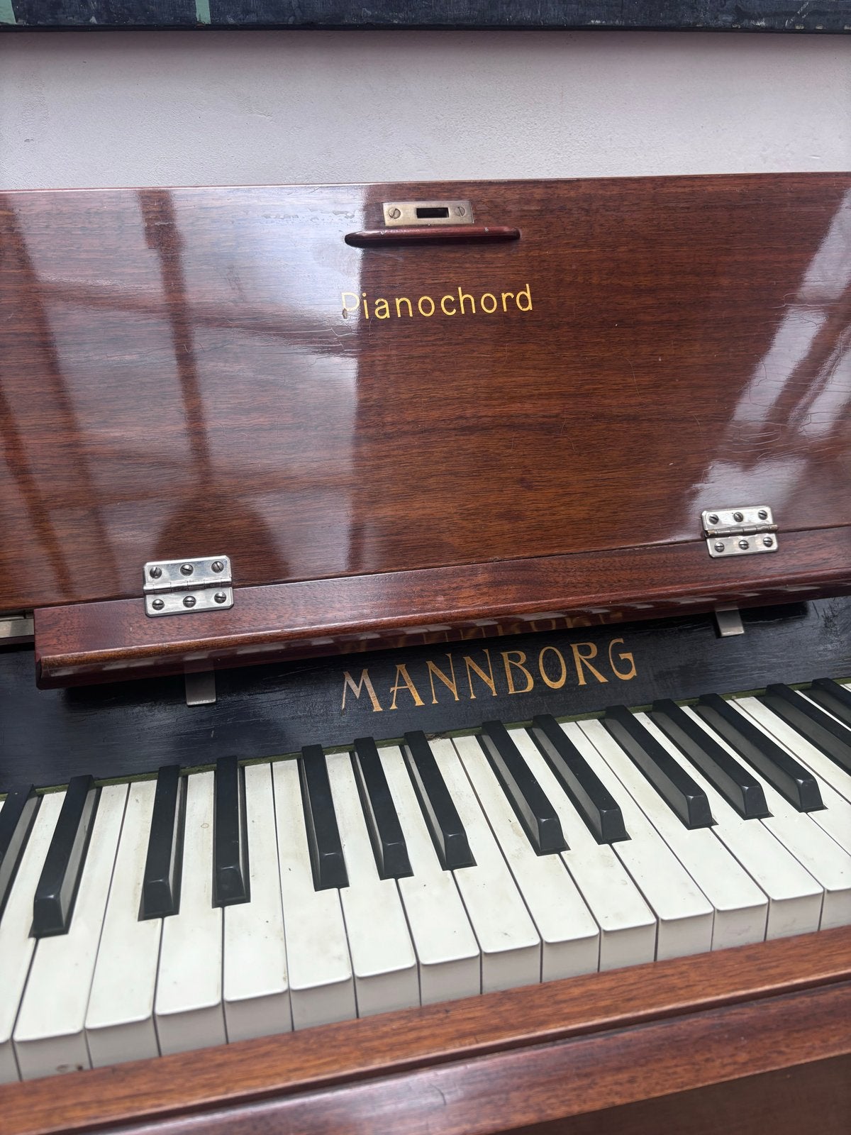 Mannborg Pianochord Piano - Gebruikt, Ophalen, Gebruikt, Bruin, Piano