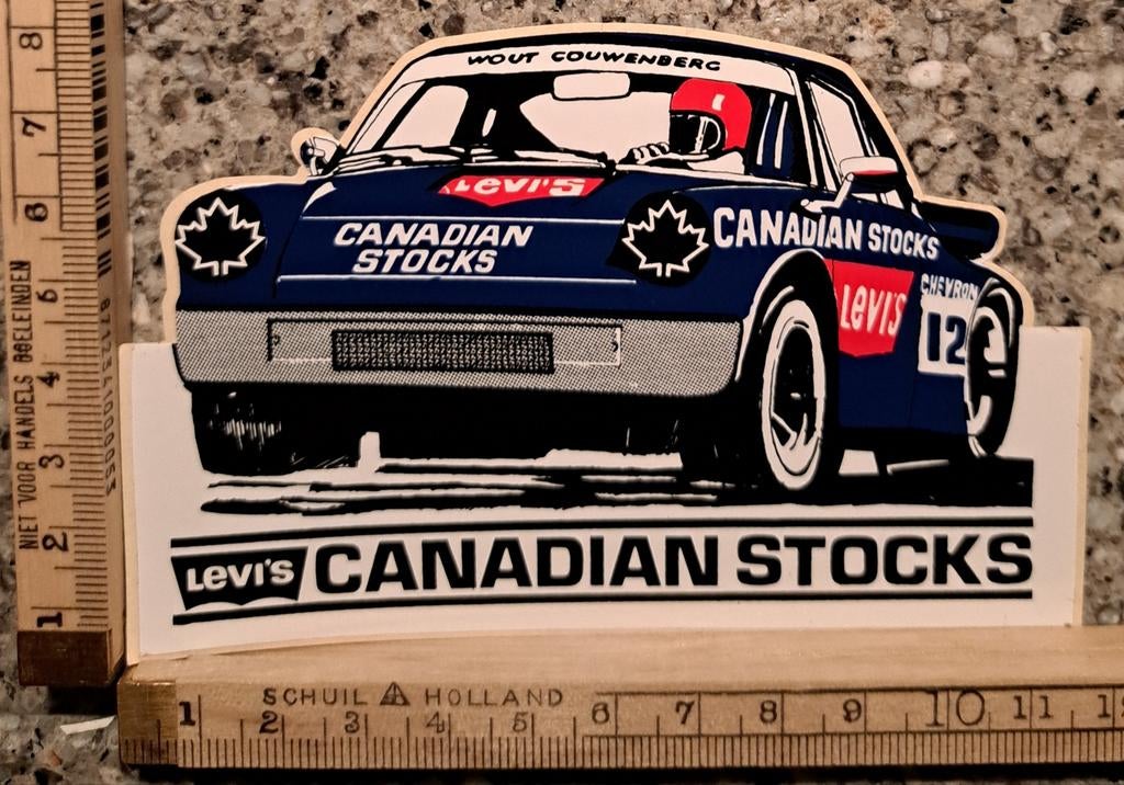 Vintage sticker Porsche raceauto Levi's Levis Canadian stock, Verzamelen, Stickers, Ophalen of Verzenden, Zo goed als nieuw