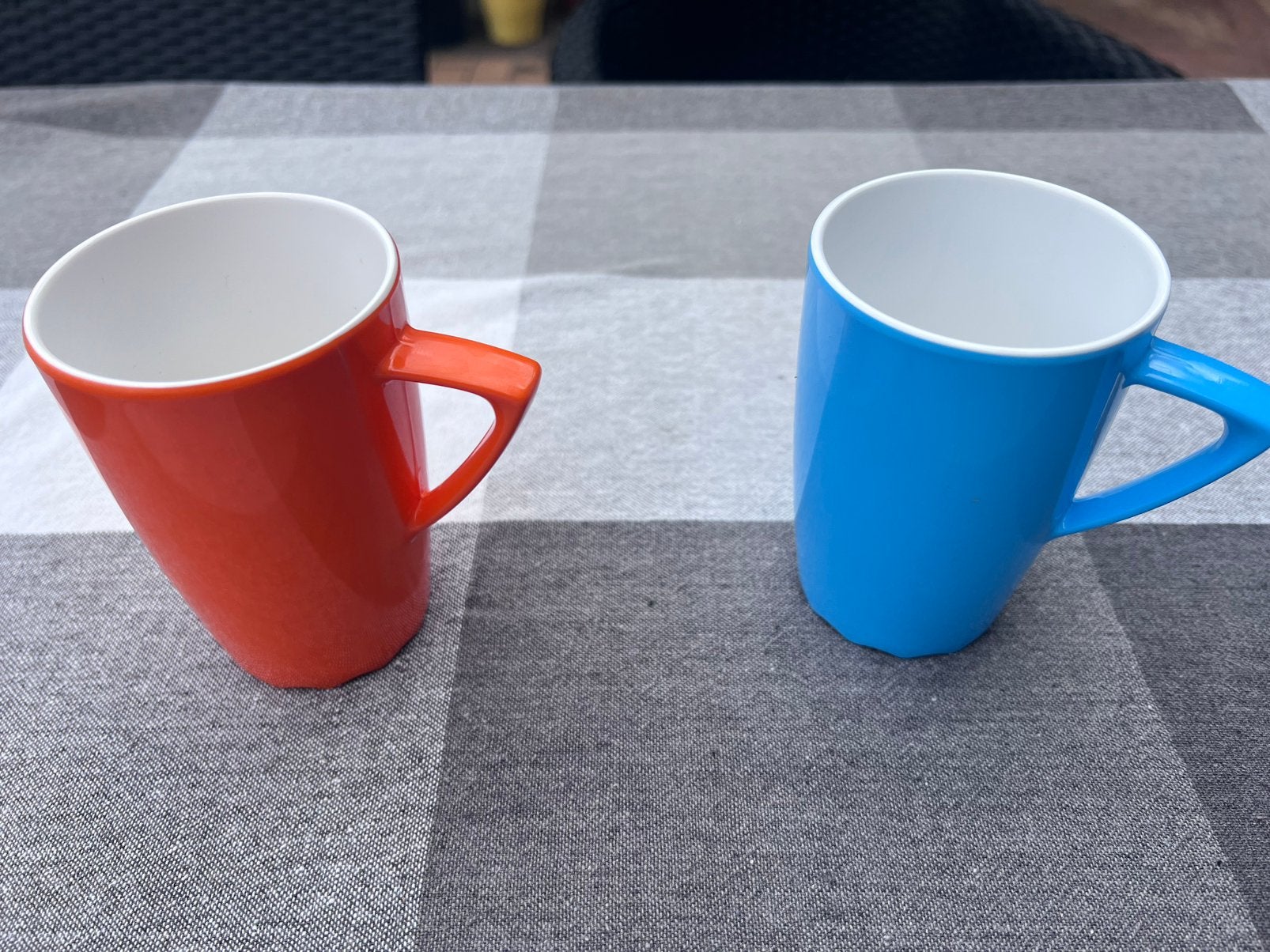 Mepal rosti beker 1 blauw 1 oranje echt als nieuw !, Ophalen of Verzenden, Zo goed als nieuw