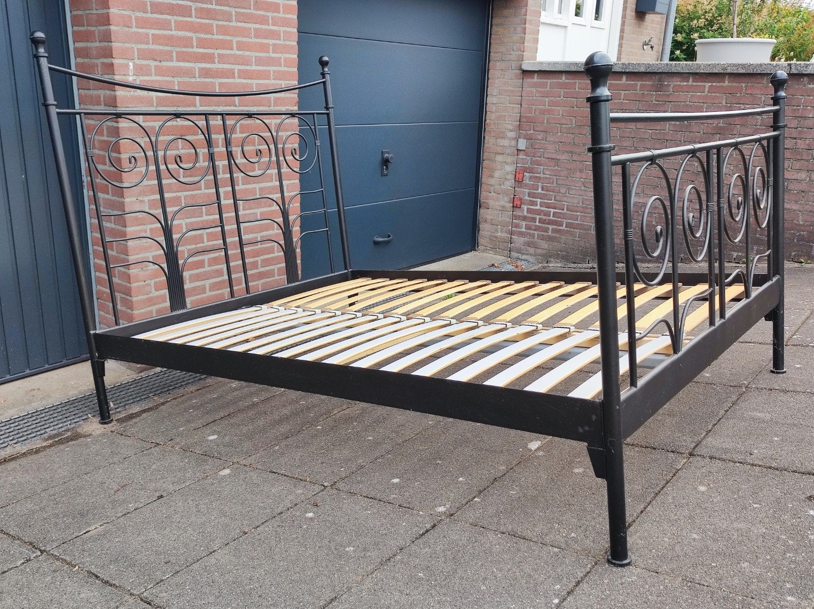 Bed tweepersoons 140 x 200, Ophalen, Tweepersoons, Metaal, 140 cm