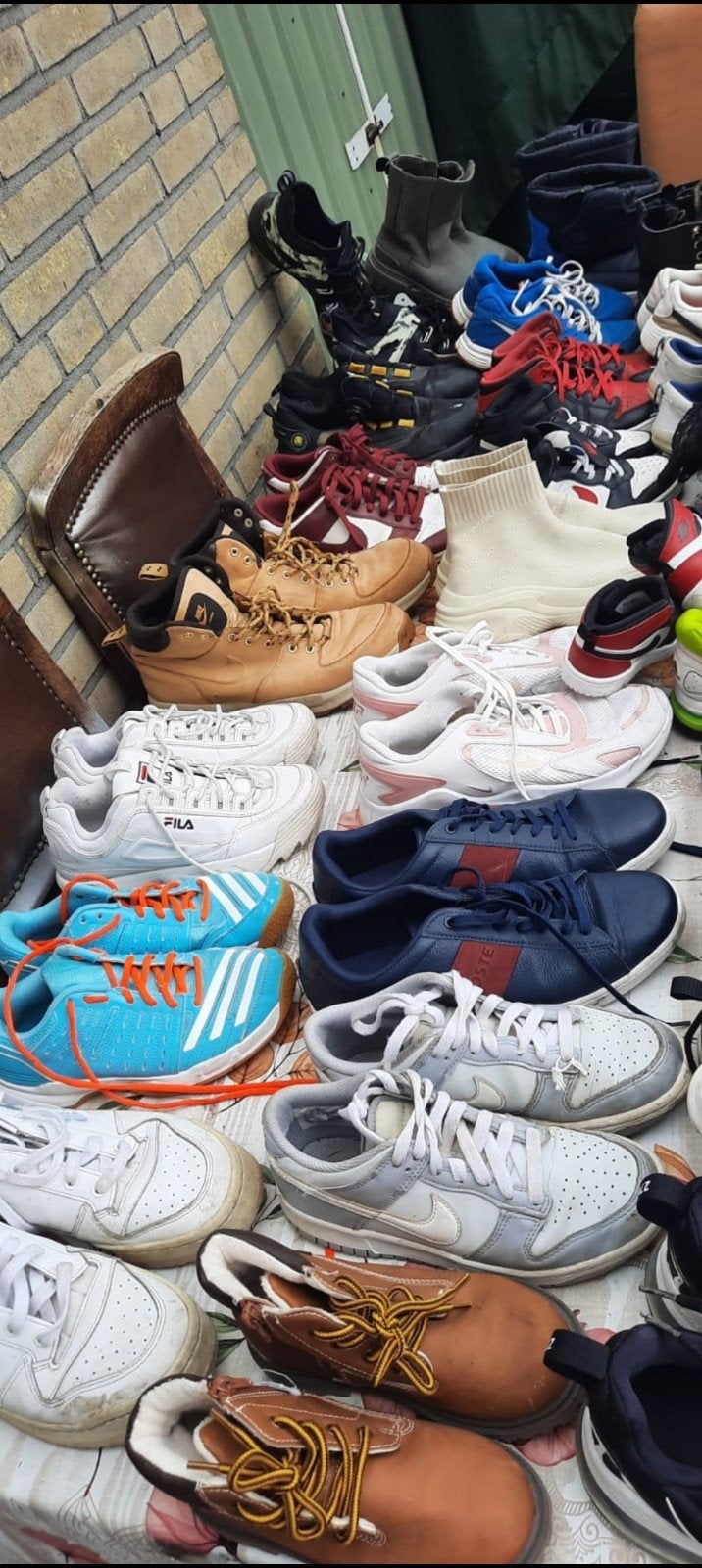 Partijen schoenen, Ophalen