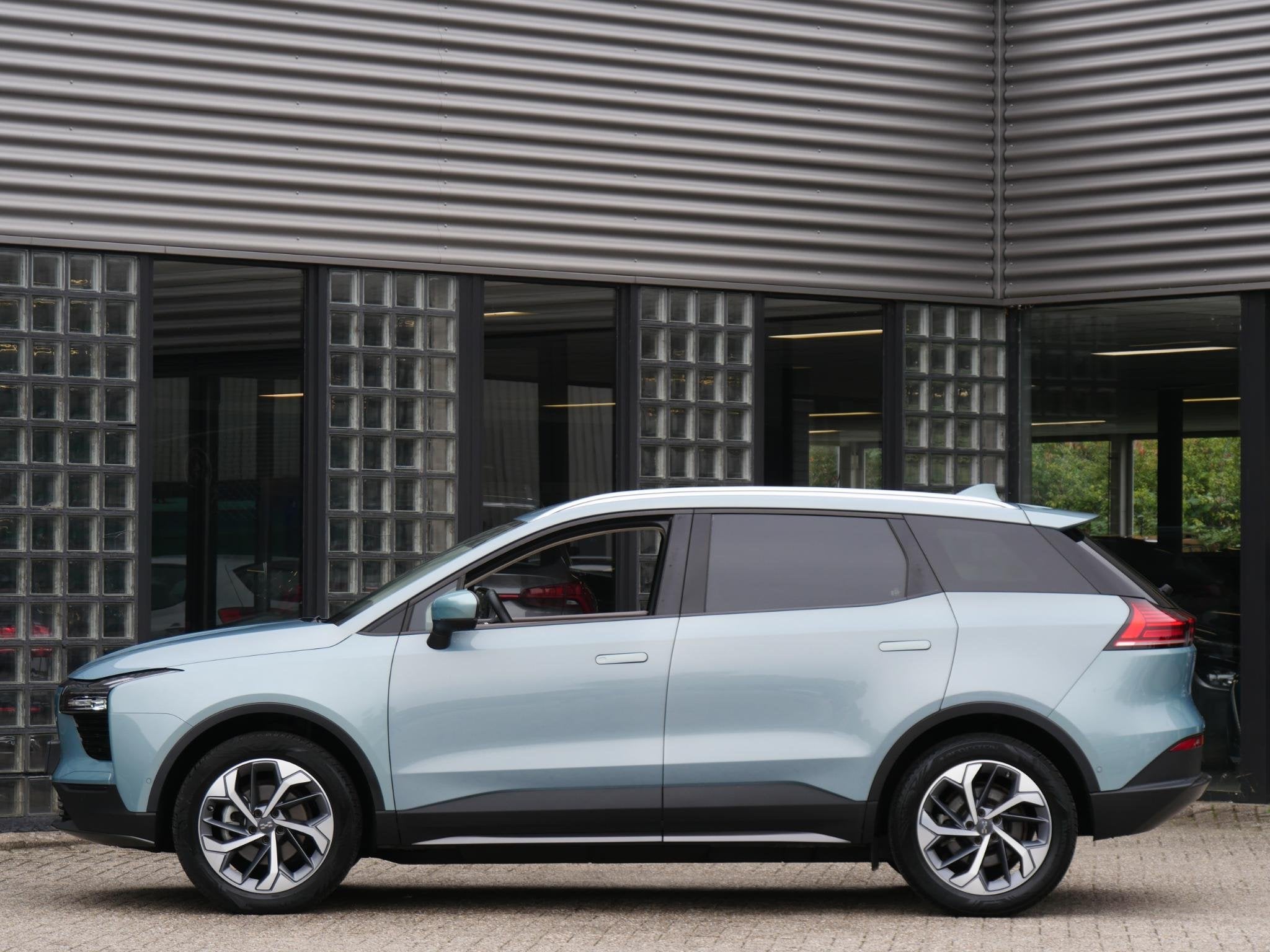 Aiways U5 63kWh PREMIUM/ 3-FASE/ PANORAMADAK/ TREKHAAK/ SOH, Auto's, Aiways, U5, Gebruikt, Automatische klimaatregeling, Blauw