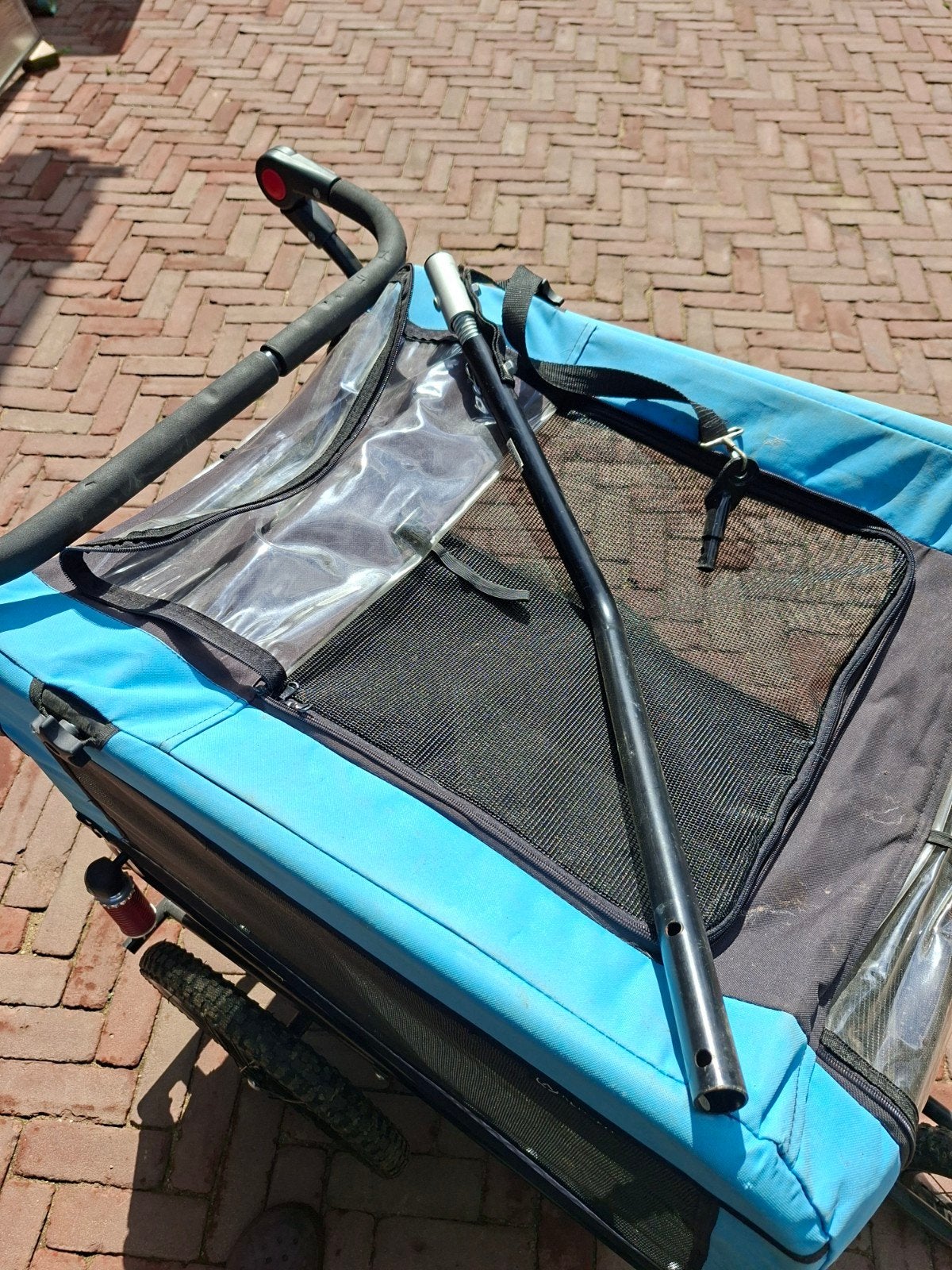 klarfit kar met verstelbare duwstang en fietsbevestiging, Opvouwbaar, 20 tot 40 kg, Ophalen of Verzenden, Zo goed als nieuw