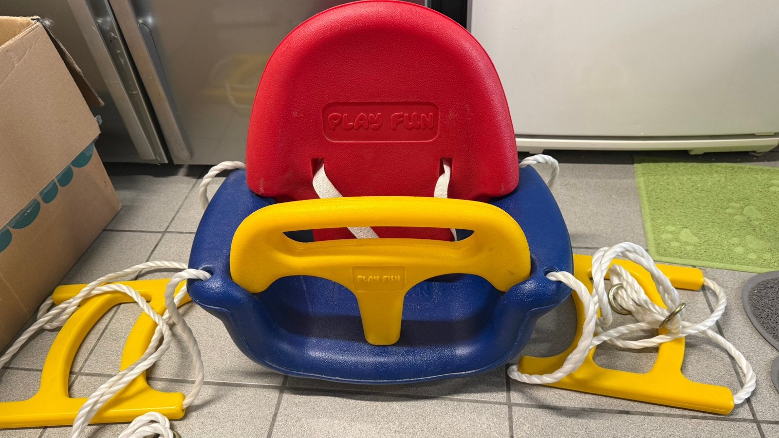 Play Fun 3 in 1 meegroeischommel in super staat!, Ophalen, Zo goed als nieuw, Schommel