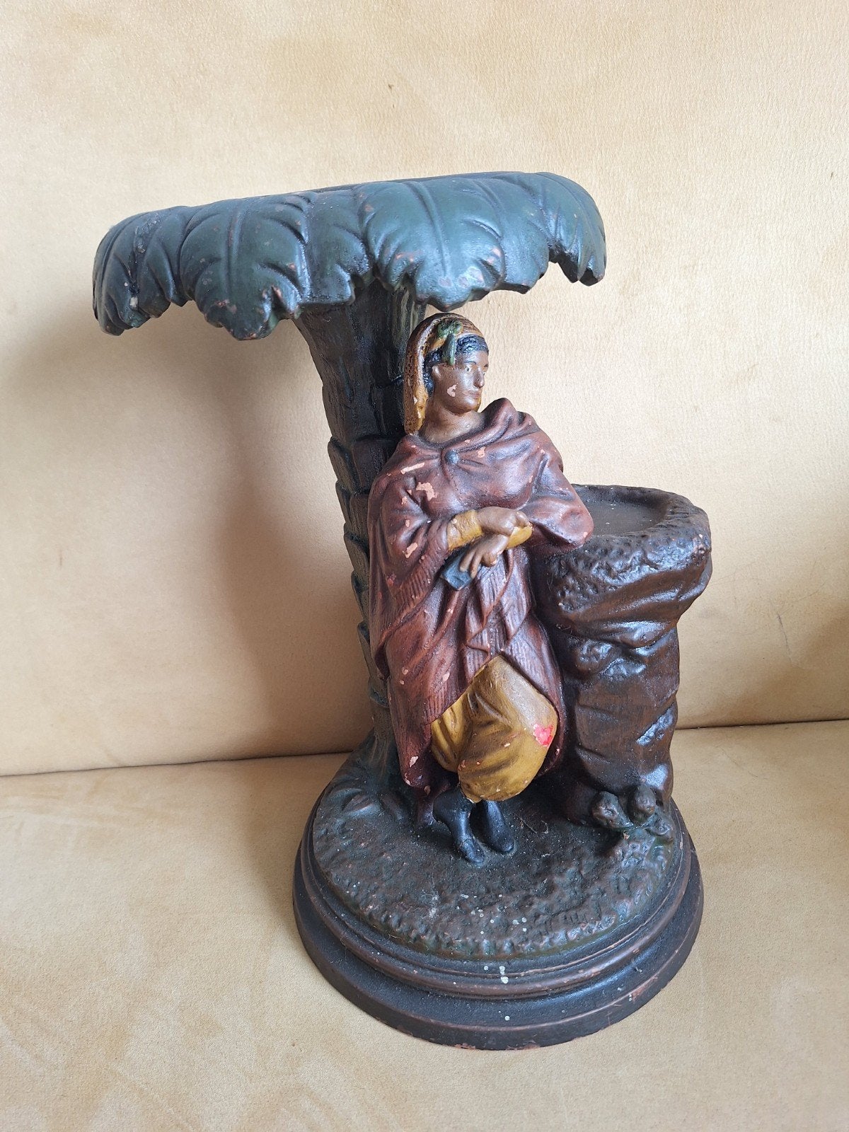 Antieke Beeld met figuur Adeco, Ophalen