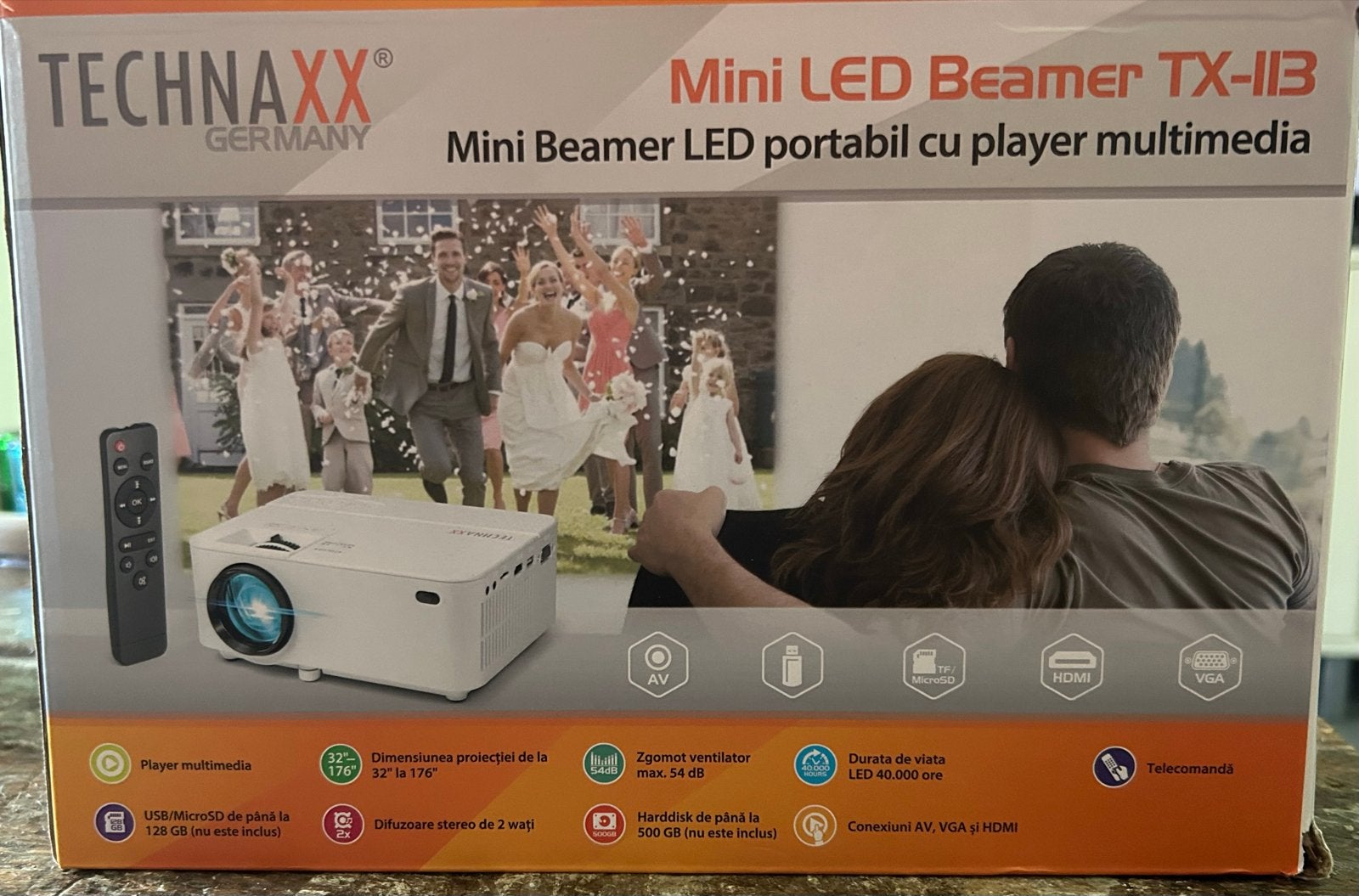 Foto 2 van Technaxx TX-113 Mini Full HD LED Beamer met afstandsbedienin