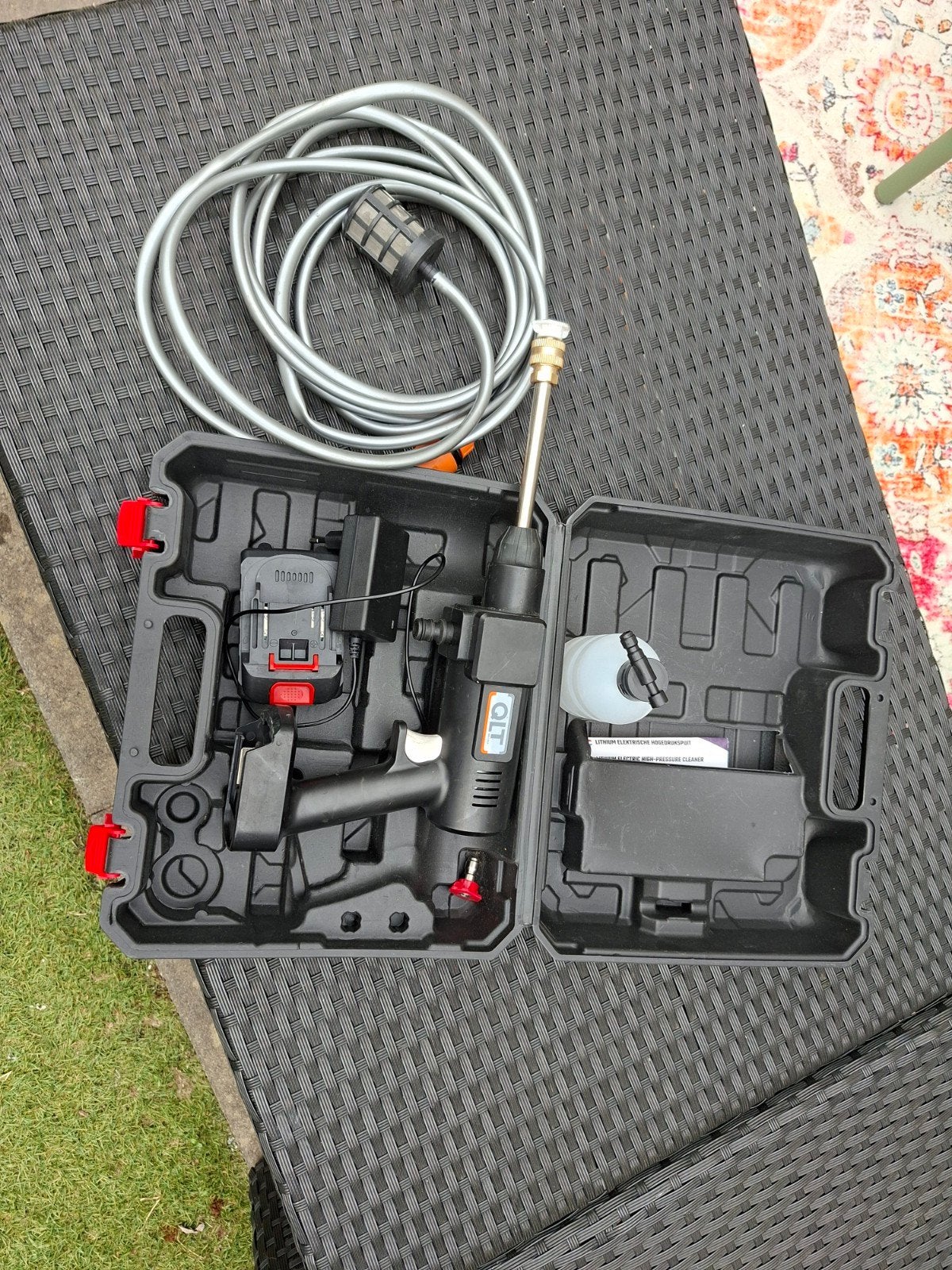 Mobiele hogedrukreiniger QLT - Compact en Krachtig, Ophalen of Verzenden, Gebruikt, Accu, QLT