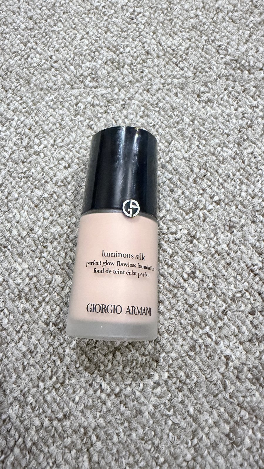Giorgio Armani Luminous Silk Foundation 3.75, Gehele gezicht, Beige, Ophalen of Verzenden, Zo goed als nieuw