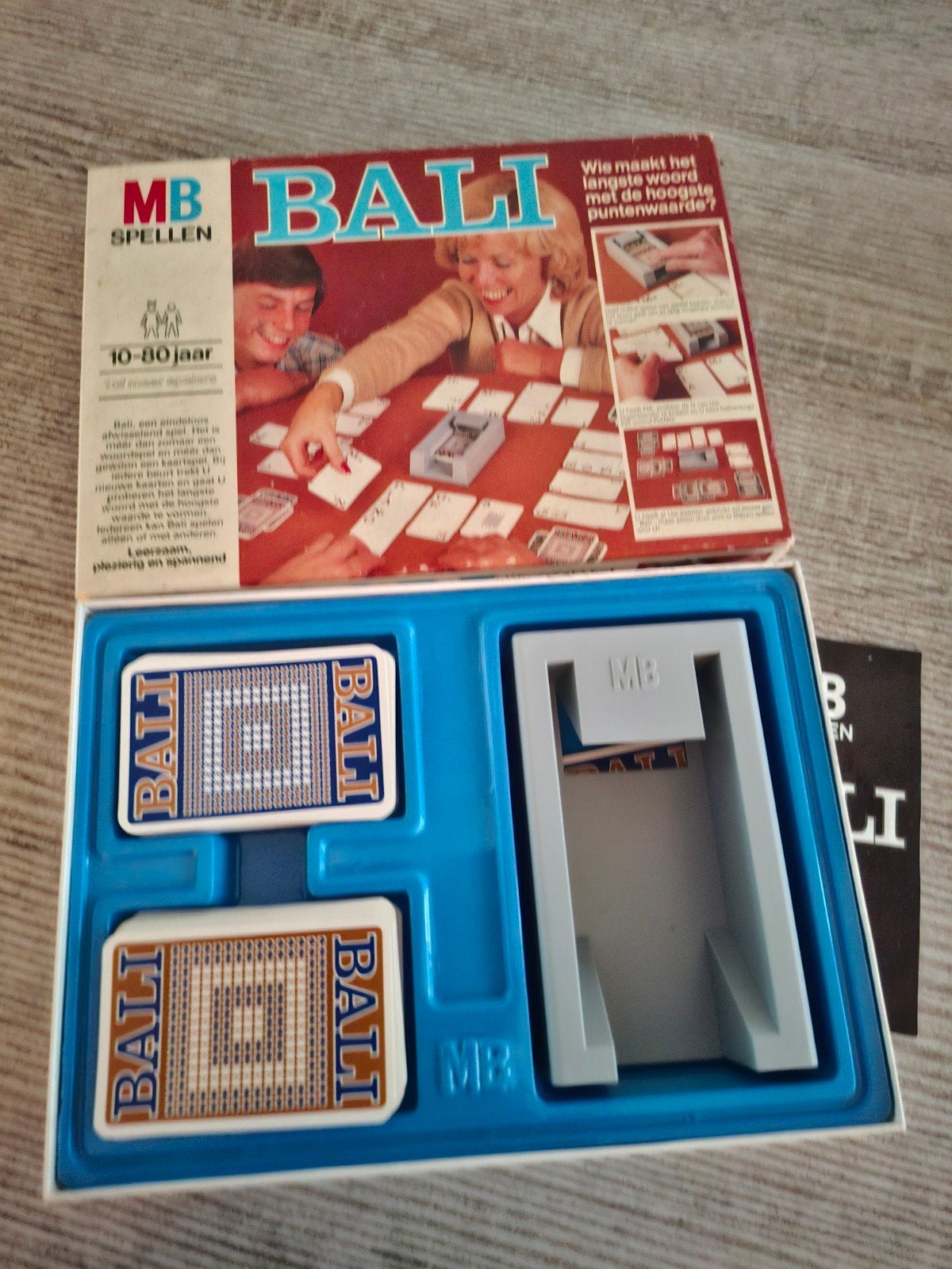 Bali Woordspel, Vijf spelers of meer, Ophalen of Verzenden, Zo goed als nieuw, MB Spellen