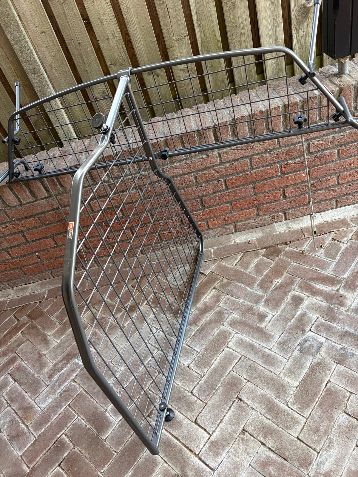 Travall hondenrek en kofferbakmat, Ophalen, Zo goed als nieuw