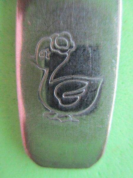 (KB5230) Kinderbestek Eendje kleine lepel, Ophalen of Verzenden, Gebruikt