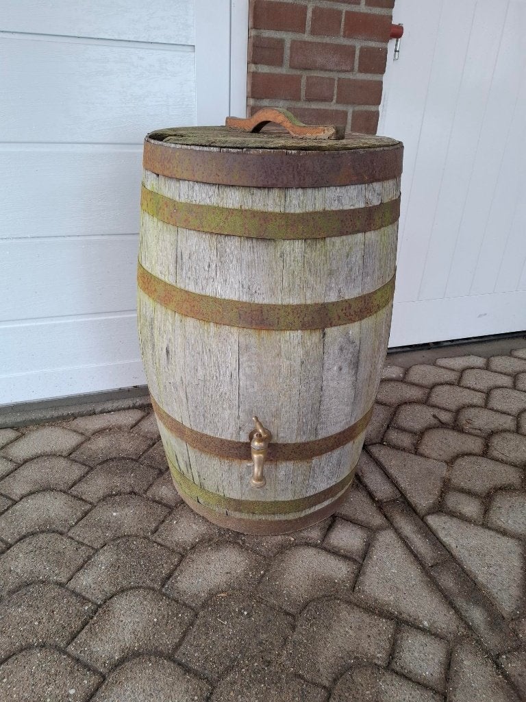 Regenton voormalig wijnvat, Ophalen, Gebruikt, Met kraantje, 150 liter of meer