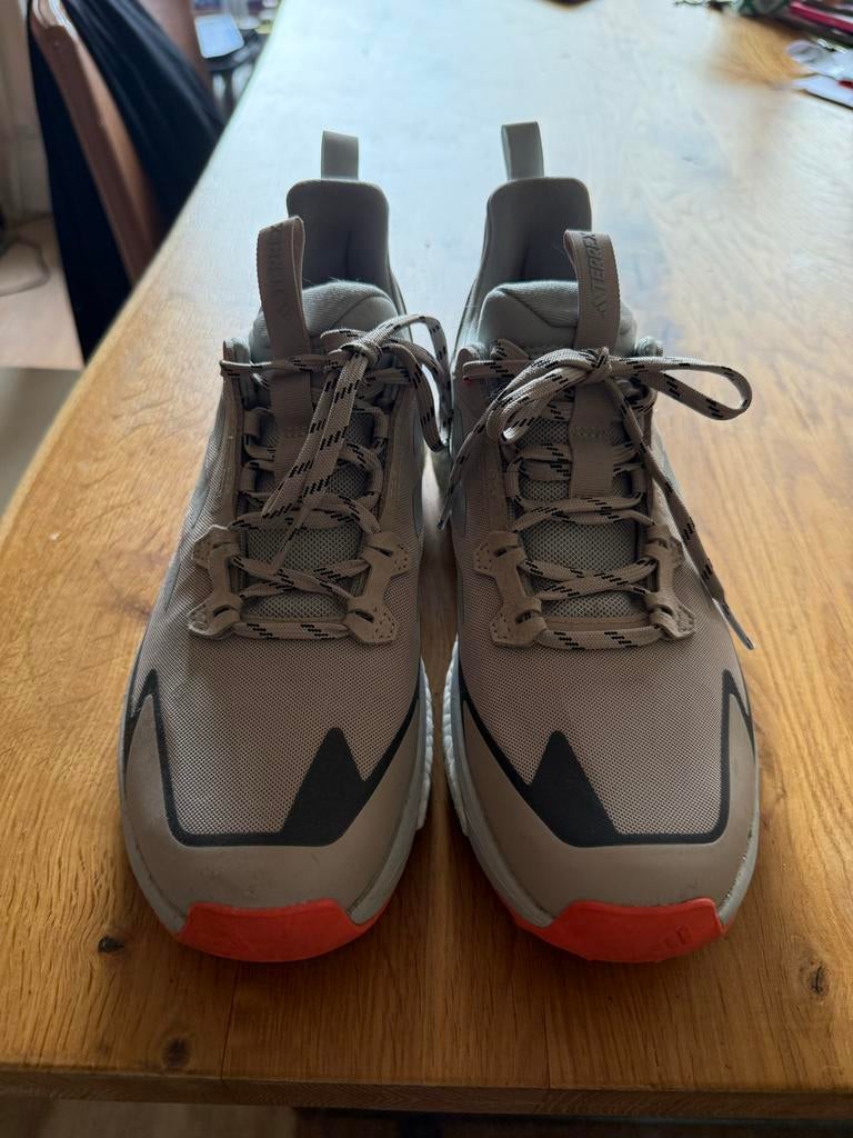 Adidas Terrex wandelschoenen - Zo goed als nieuw maat 42, Sport en Fitness, Ophalen of Verzenden, Zo goed als nieuw, Schoenen