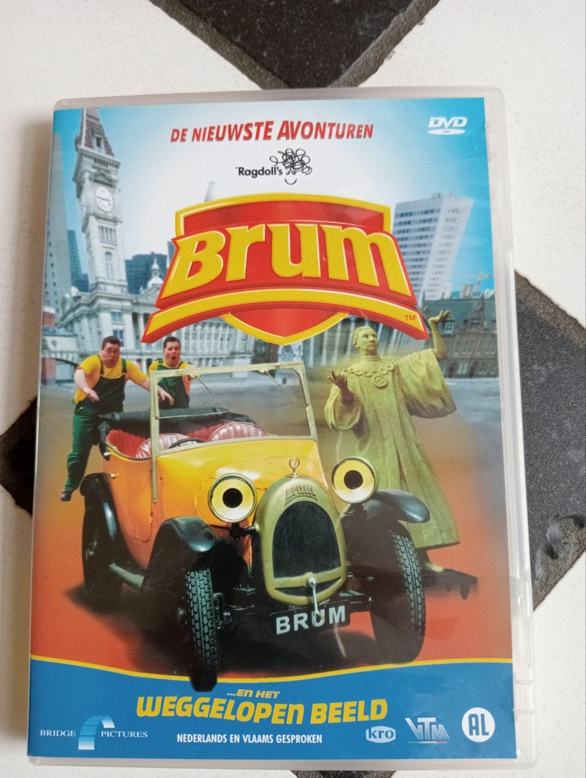 Brum en het weggelopen beeld - dvd - Prima staat, Cd's en Dvd's, Dvd's | Kinderen en Jeugd, Avontuur, Alle leeftijden, Tv-serie