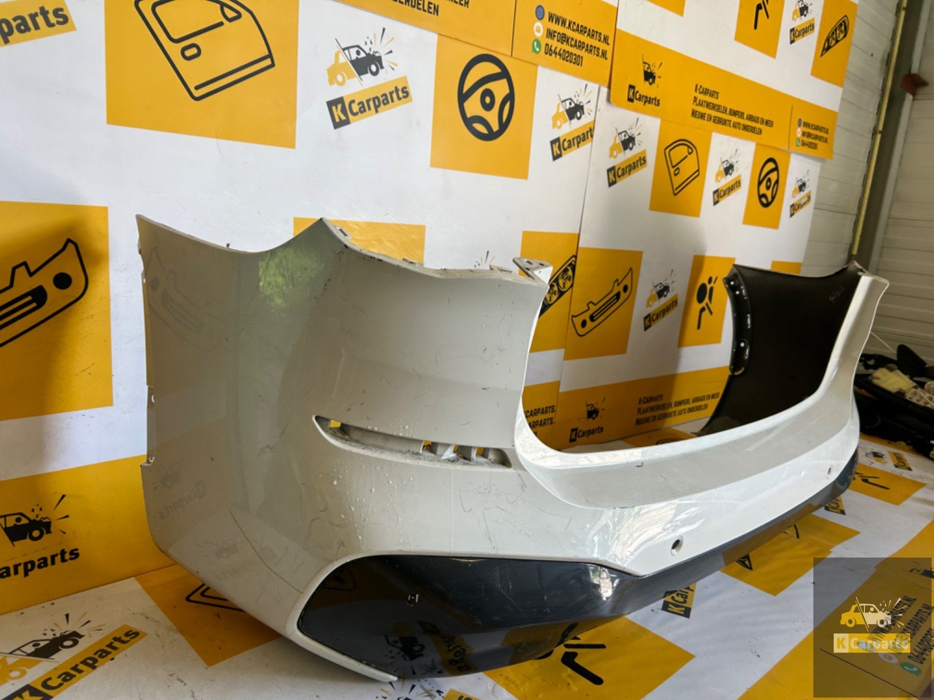 Achterbumper Bmw x1 F48 PDC M-Pakket 511280758 bumper, Info@fabrikant.eu, Fabrikantstraat 1
1000 AA  Amsterdam, NL, Ophalen of Verzenden
