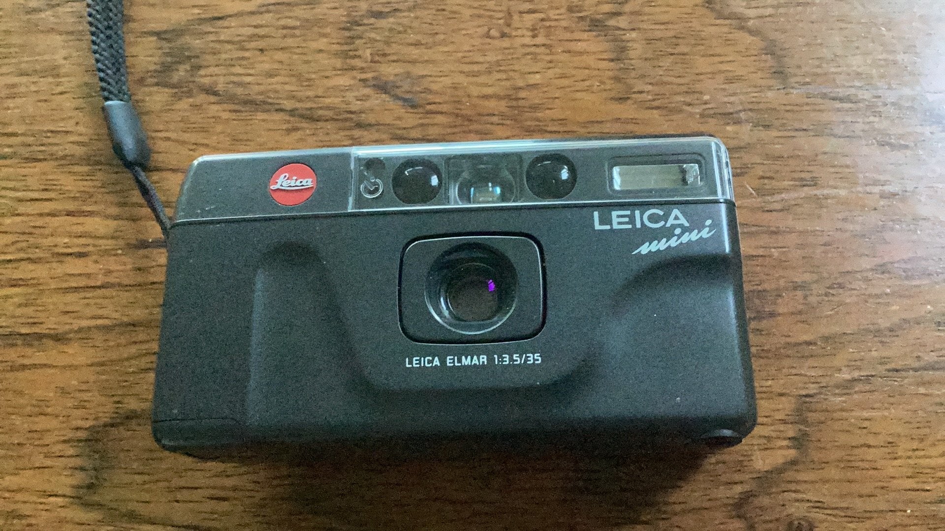Leica mini fotocamera, Ophalen of Verzenden, Zo goed als nieuw, Compact, Leica