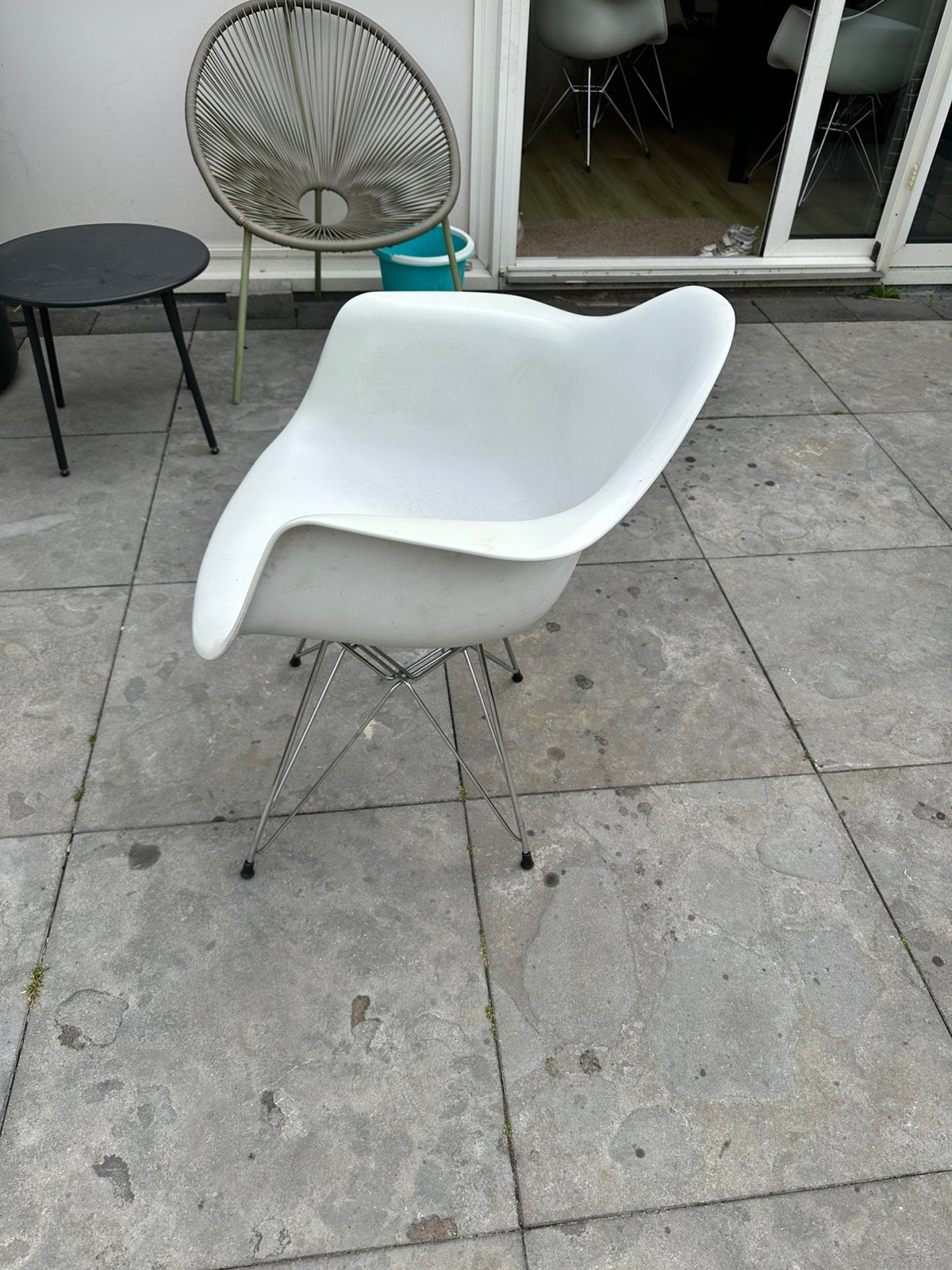 Eetkamerstoelen (kuipstoelen) -wit., Huis en Inrichting, Stoelen, Ophalen, Kunststof, Gebruikt, Wit