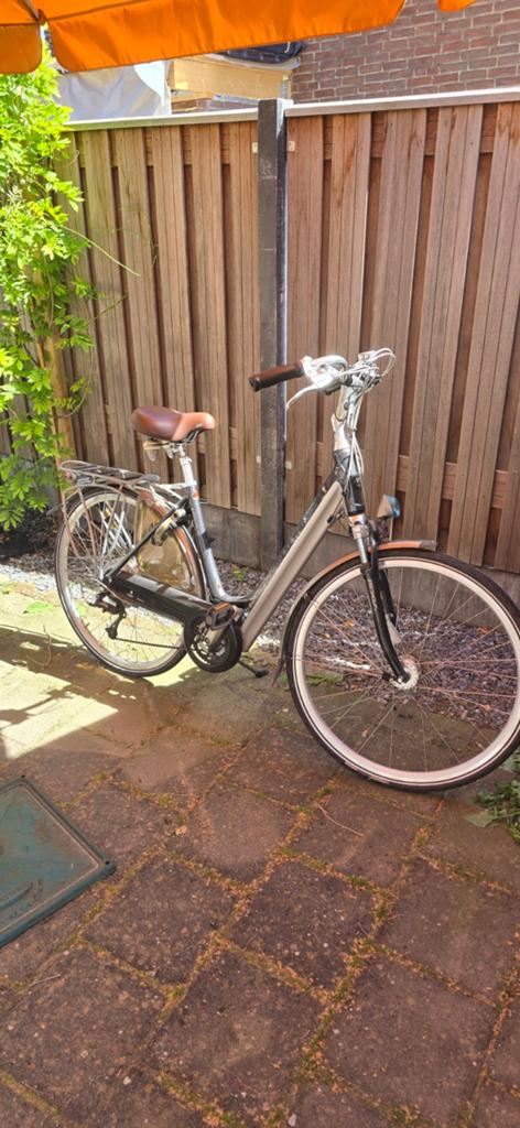 Damesfiets met lage instap en versnellingen, Gebruikt, Velgrem, Versnellingen, 50 tot 53 cm