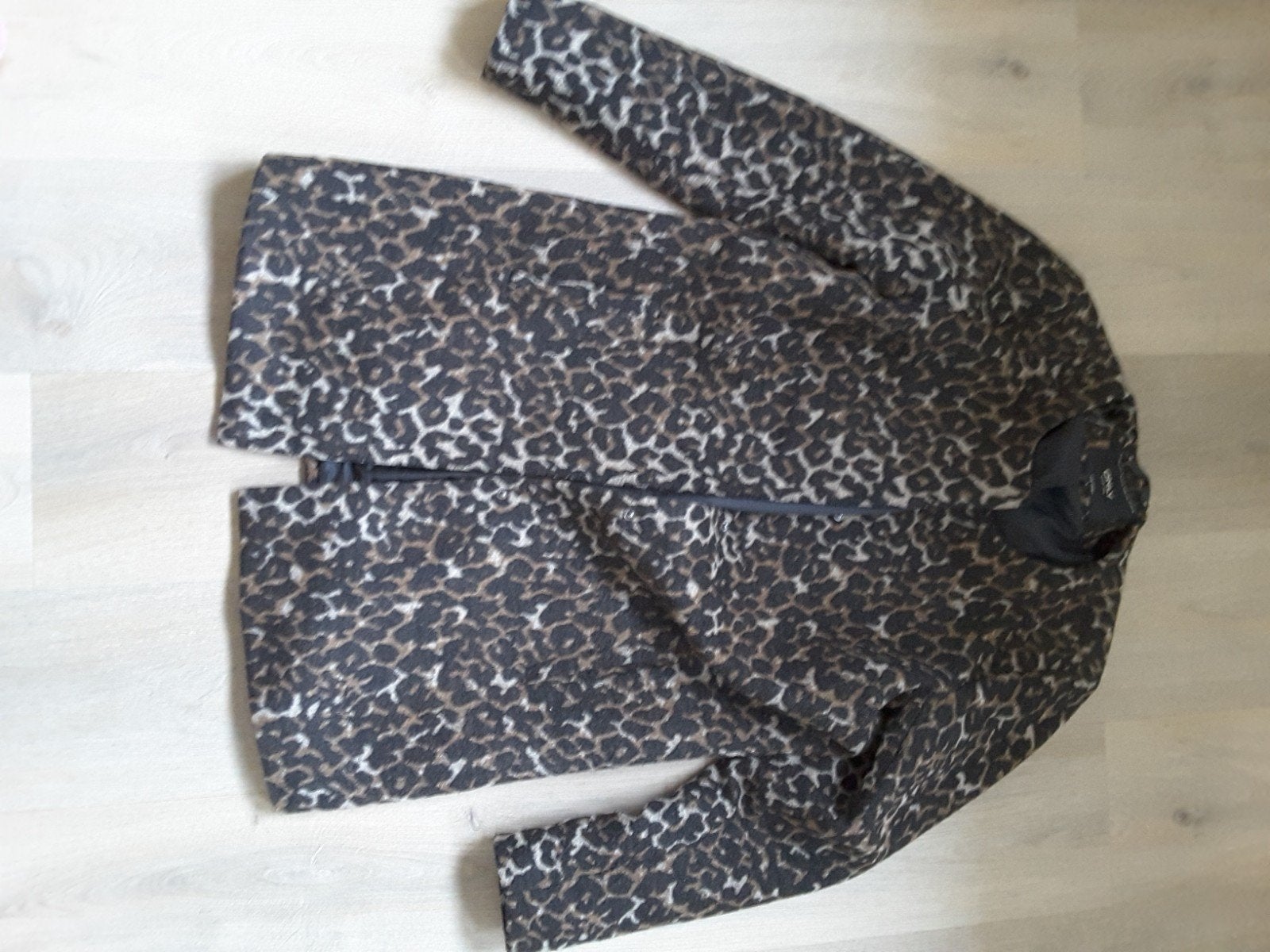 Half lange jas van het merk Only maat L panterprint, Only, Bruin, Maat 42/44 (L), Ophalen of Verzenden
