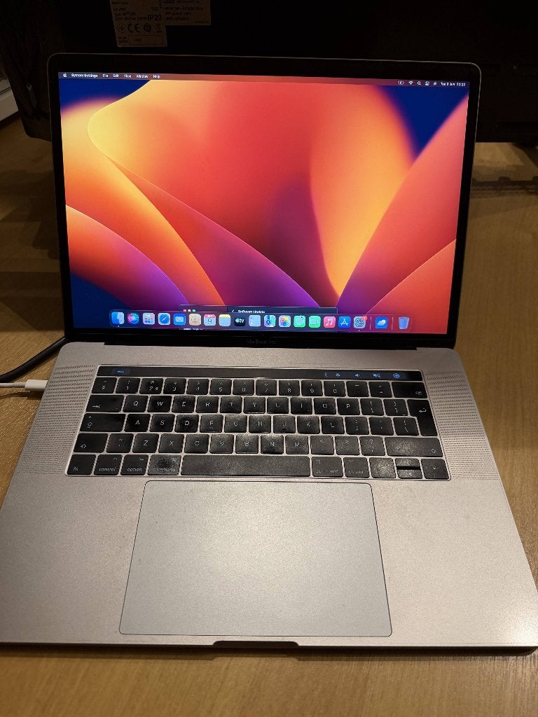 MacBook Pro 15 inch 2017 A1707 i7 16GB – batterij defect, MacBook Pro, Gebruikt, 256 GB, 2 tot 3 Ghz