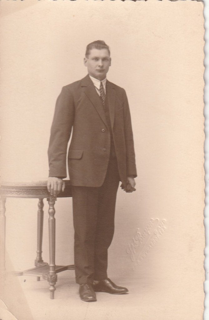 fotokaart  -   man, Verzenden, Voor 1940