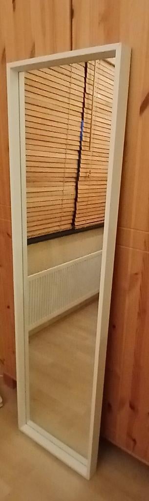Ikea Nissedal spiegel wit, Huis en Inrichting, Woonaccessoires | Spiegels, Ophalen, Minder dan 50 cm, Zo goed als nieuw, Minder dan 100 cm