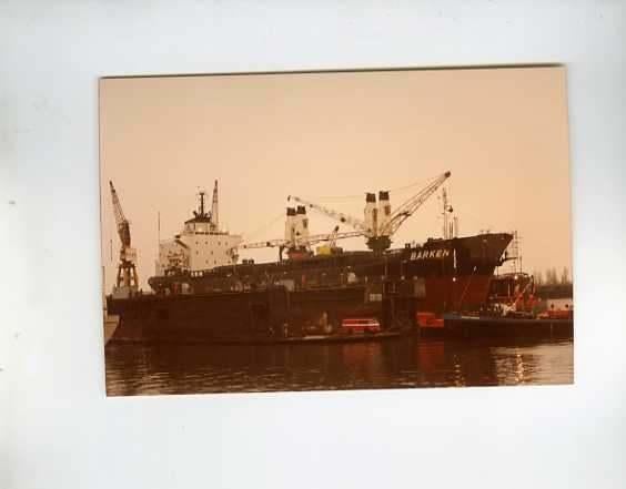 scheepvaart-foto-DELFZIJL-barken, Verzamelen, Ophalen of Verzenden, Zo goed als nieuw, Motorboot, Boek of Tijdschrift
