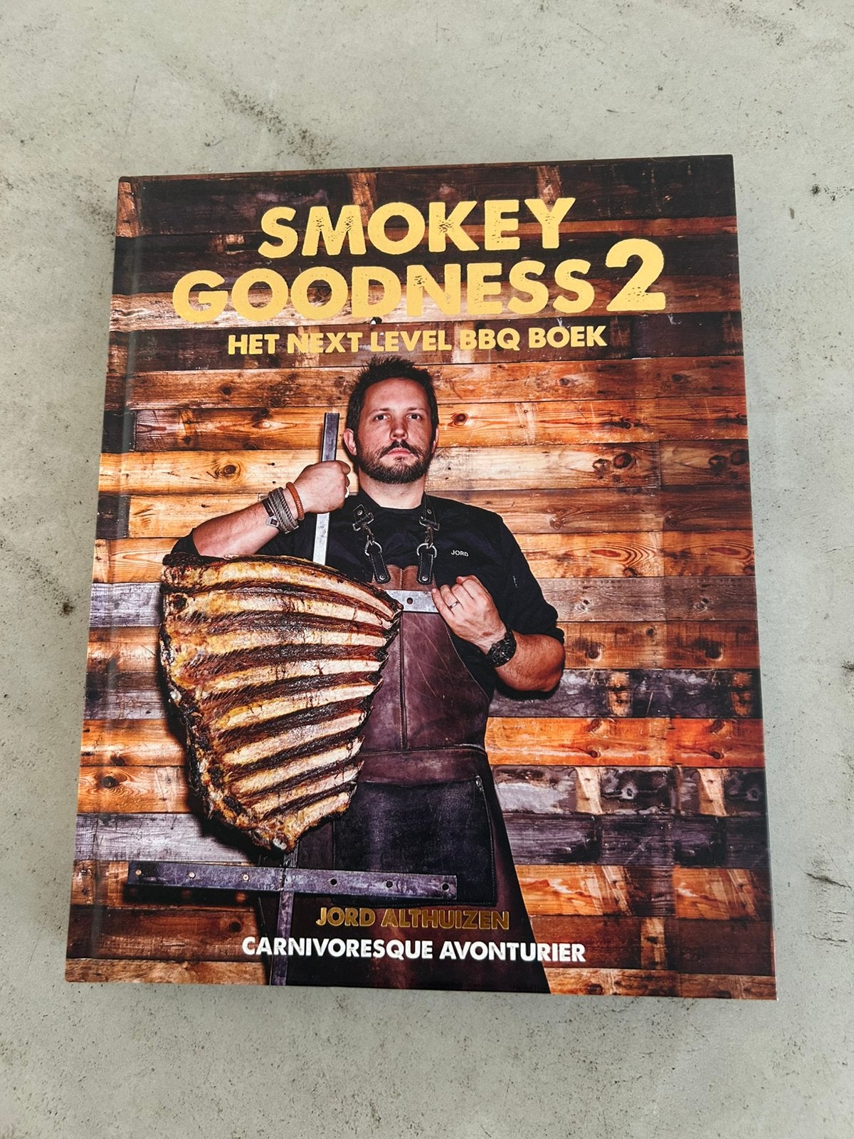 Smokey Goodness deel 2 hardcoverboek tafelboek bbq kookboek, Ophalen of Verzenden, Zo goed als nieuw
