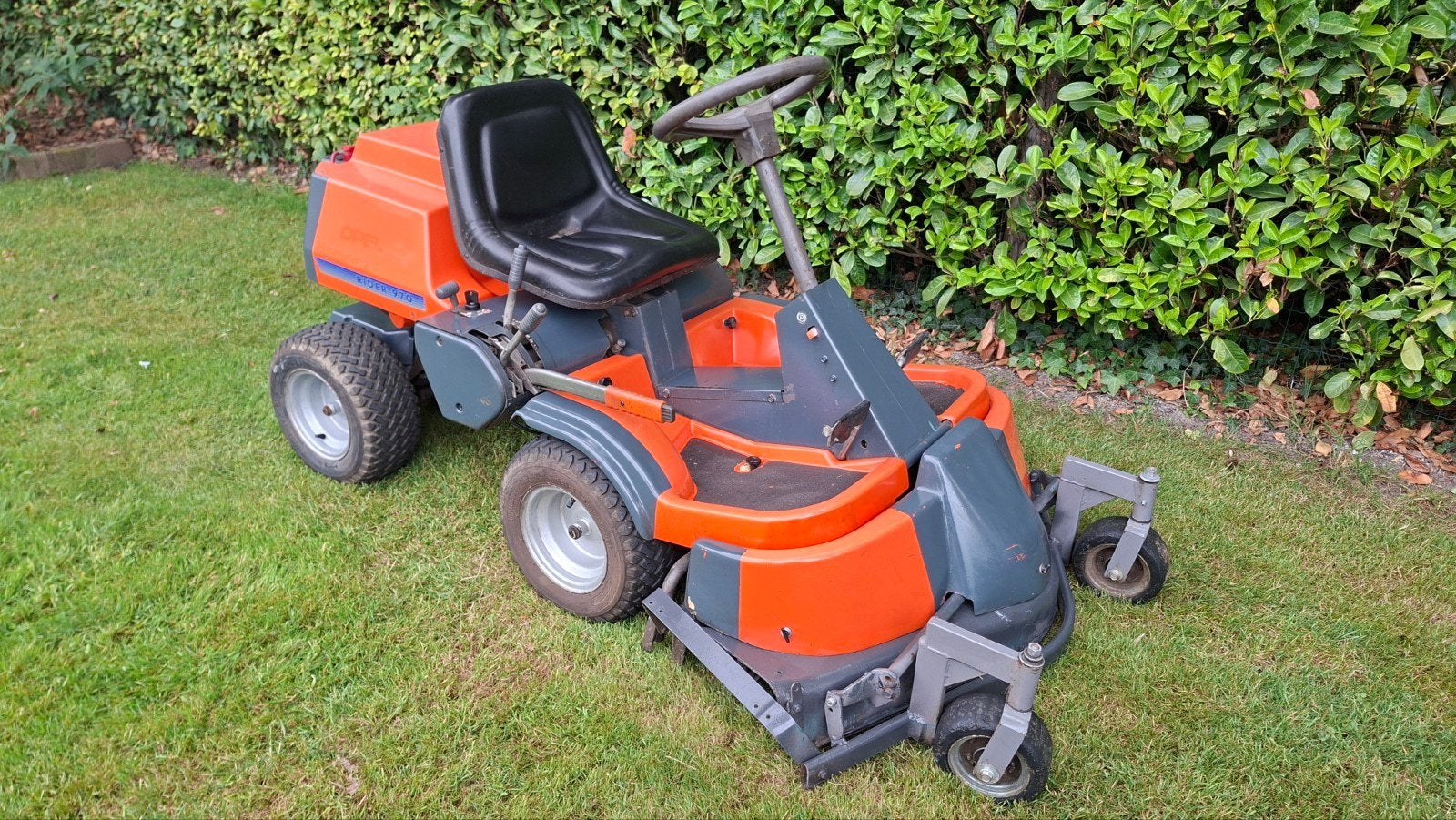 nette frontmaaier zitmaaier husqvarna rider 970, Tuin en Terras, Zitmaaiers, Ophalen, Gebruikt, Elektrische starter, Minder dan 90 cm