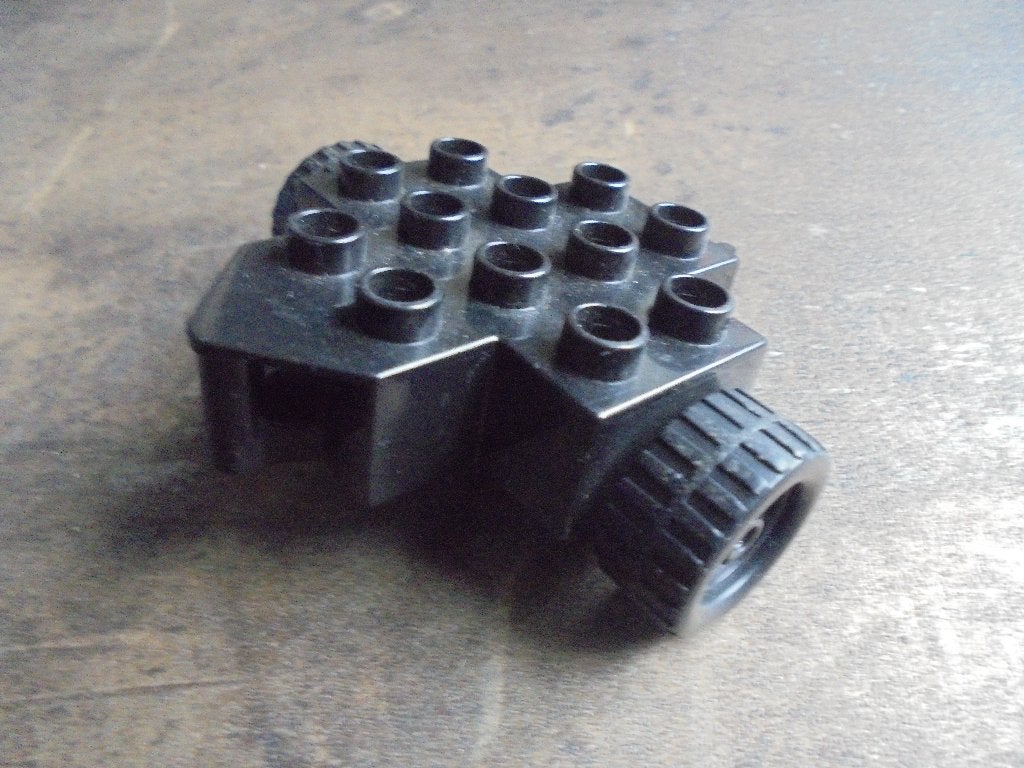 Lego Duplo Trailer Base 4x4 (zie foto's), Ophalen of Verzenden, Gebruikt, Losse stenen, Duplo