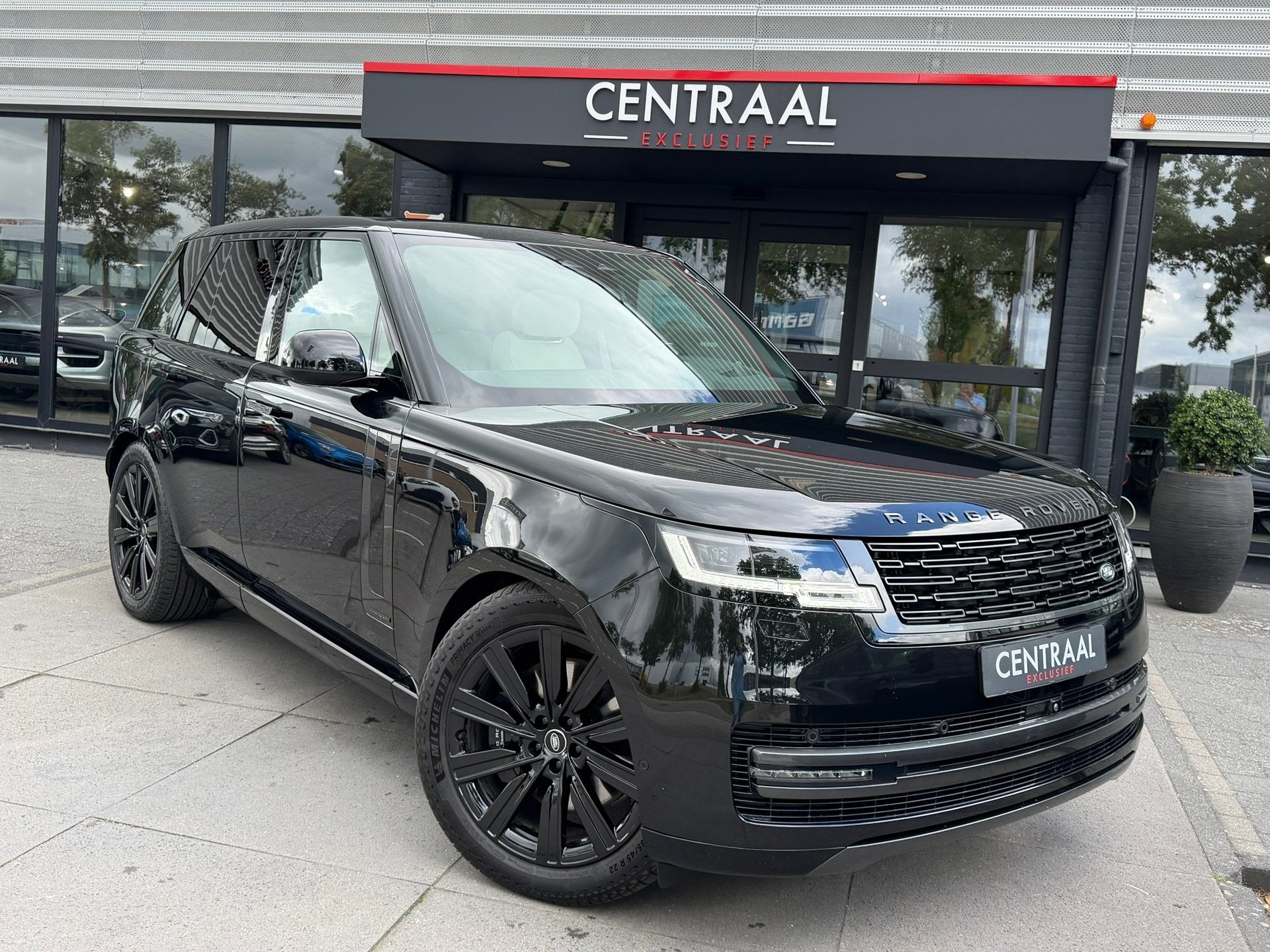 Land Rover RANGE ROVER 3.0 P550e Autobiography Massage|Merid, Auto's, Land Rover, Automaat, 3000 kg, Bedrijf, Vierwielaandrijving