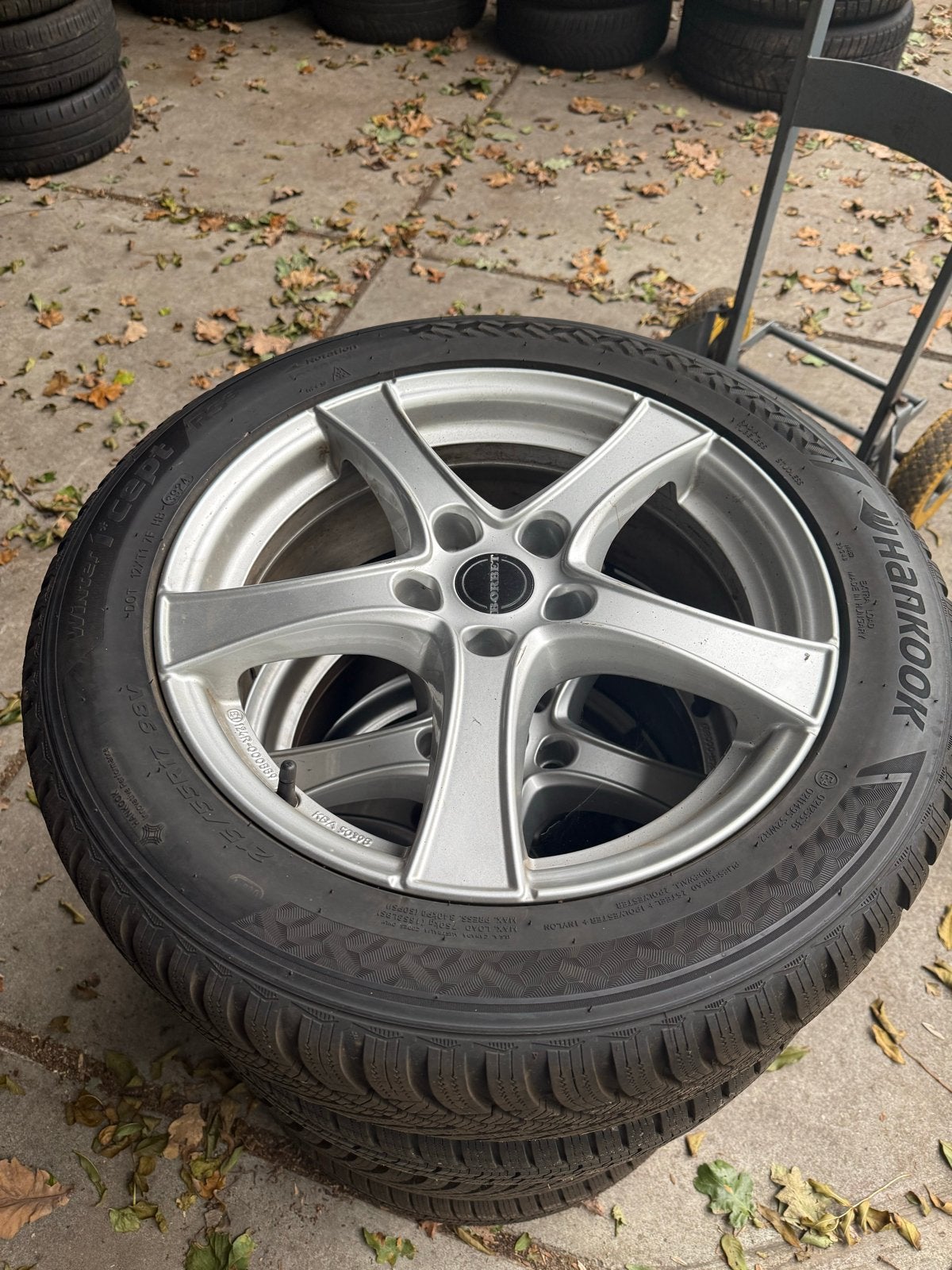 Skoda Superb 2015 --> winterbanden met velgen - Hankook, Ophalen, Banden en Velgen, Winterbanden, Frietema