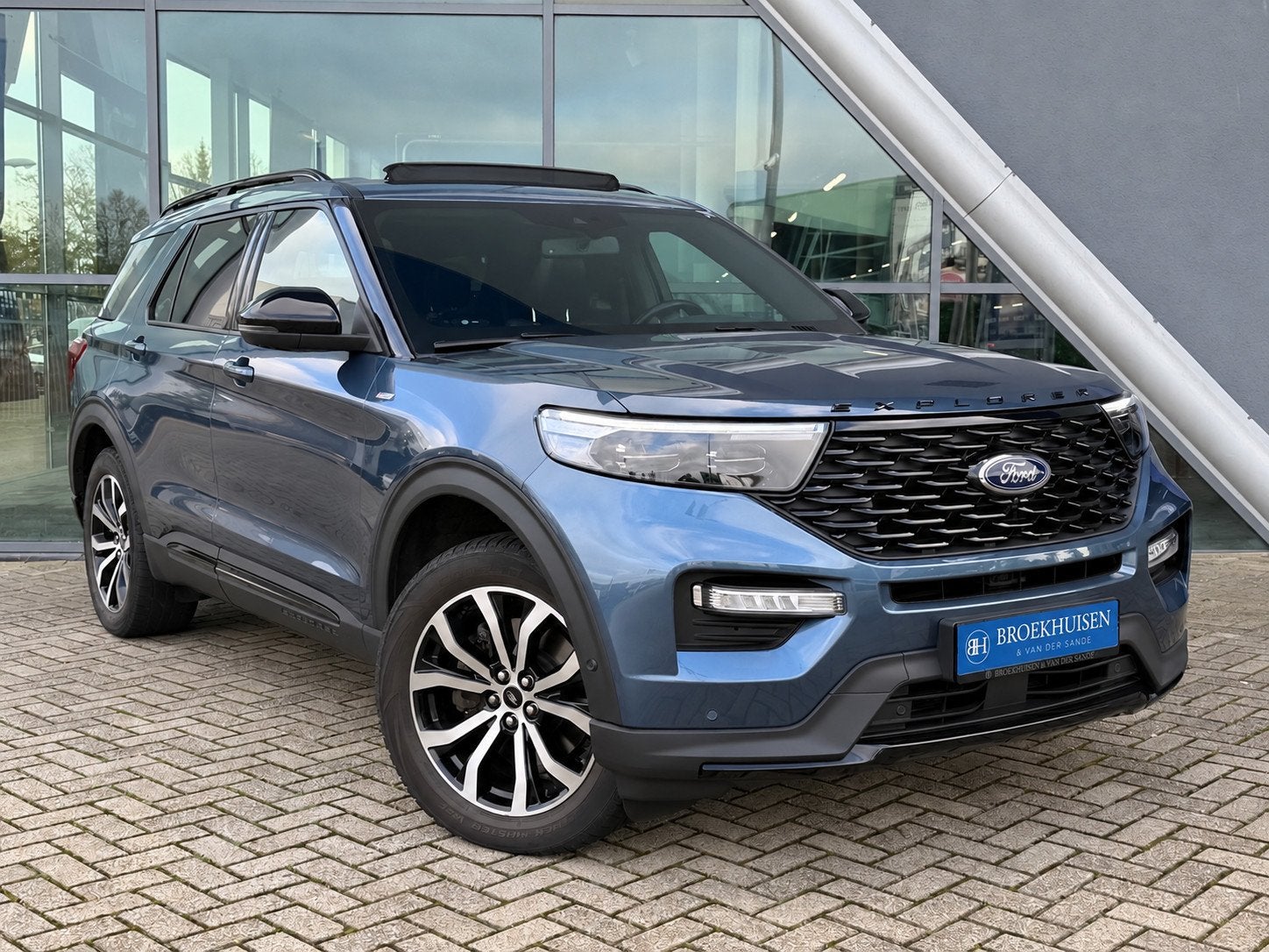 Ford Explorer 3.0 V6 EcoBoost 7 Pers. PHEV ST-Line 457pk Pan, Auto's, Automaat, Dealer onderhouden, Gebruikt, Zwart