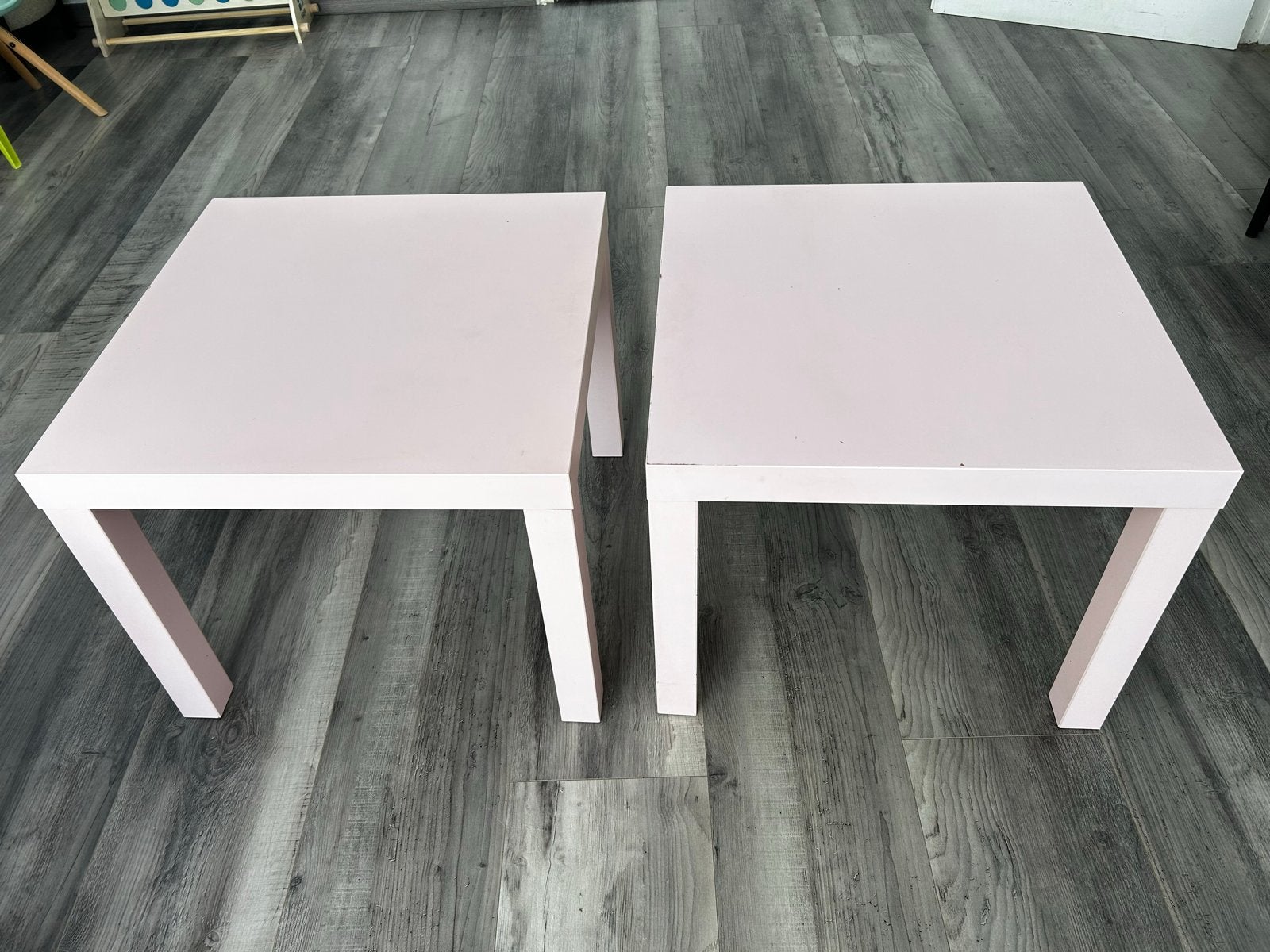 2x IKEA LACK bijzettafel lichtroze, Ophalen, Minder dan 45 cm, Gebruikt, Vierkant