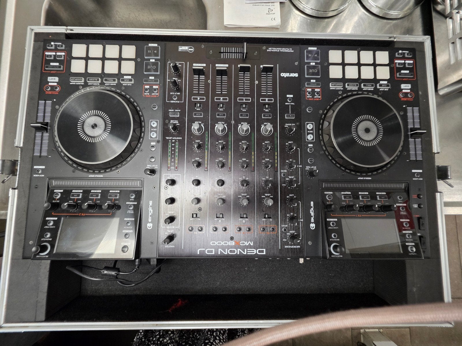Denon DJ MC6000 DJ-controller met flightcase, Muziek en Instrumenten, Ophalen