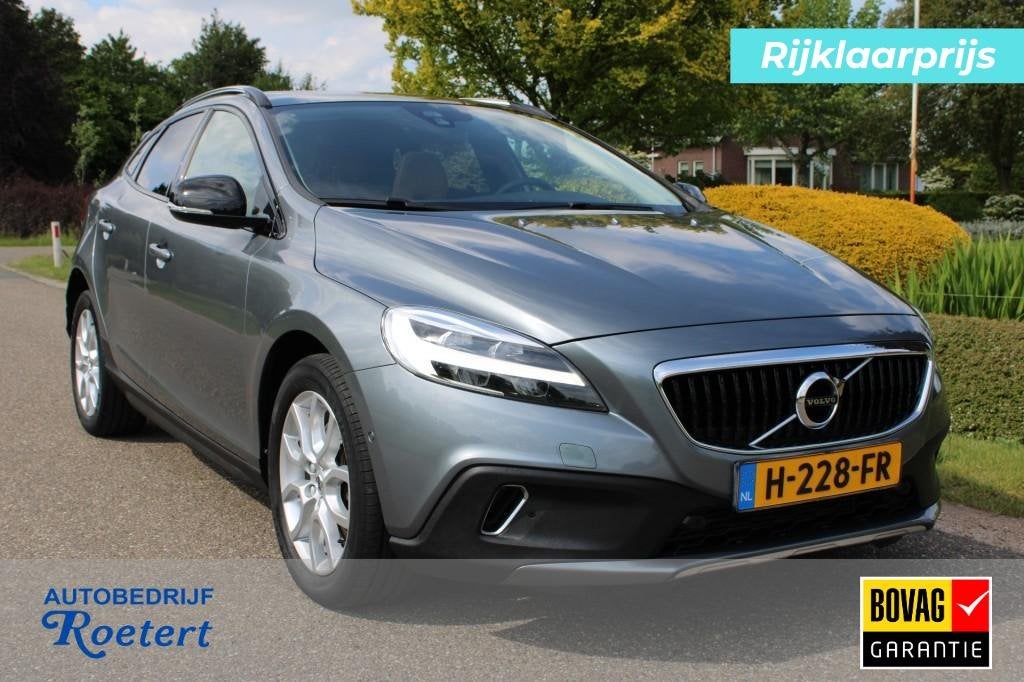 Volvo V40 CC 1.5 T3 152pk Polar+ Luxury automaat leer/panoda, 4 cilinders, Zilver of Grijs, Hatchback, 5 stoelen