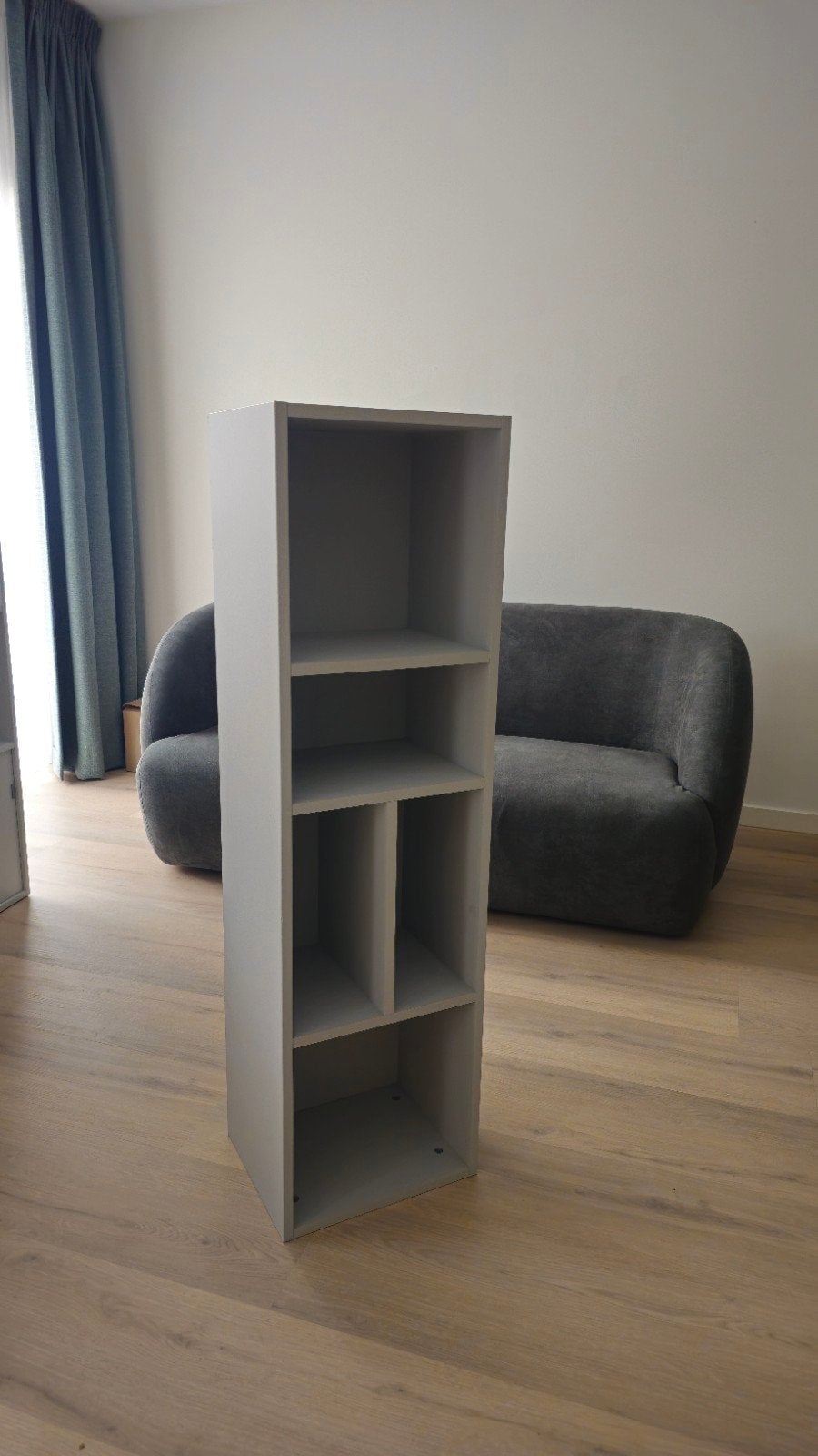 Smalle kast met planken, 120 cm hoog, nette staat, Ophalen, Met plank(en), Minder dan 50 cm, Gebruikt