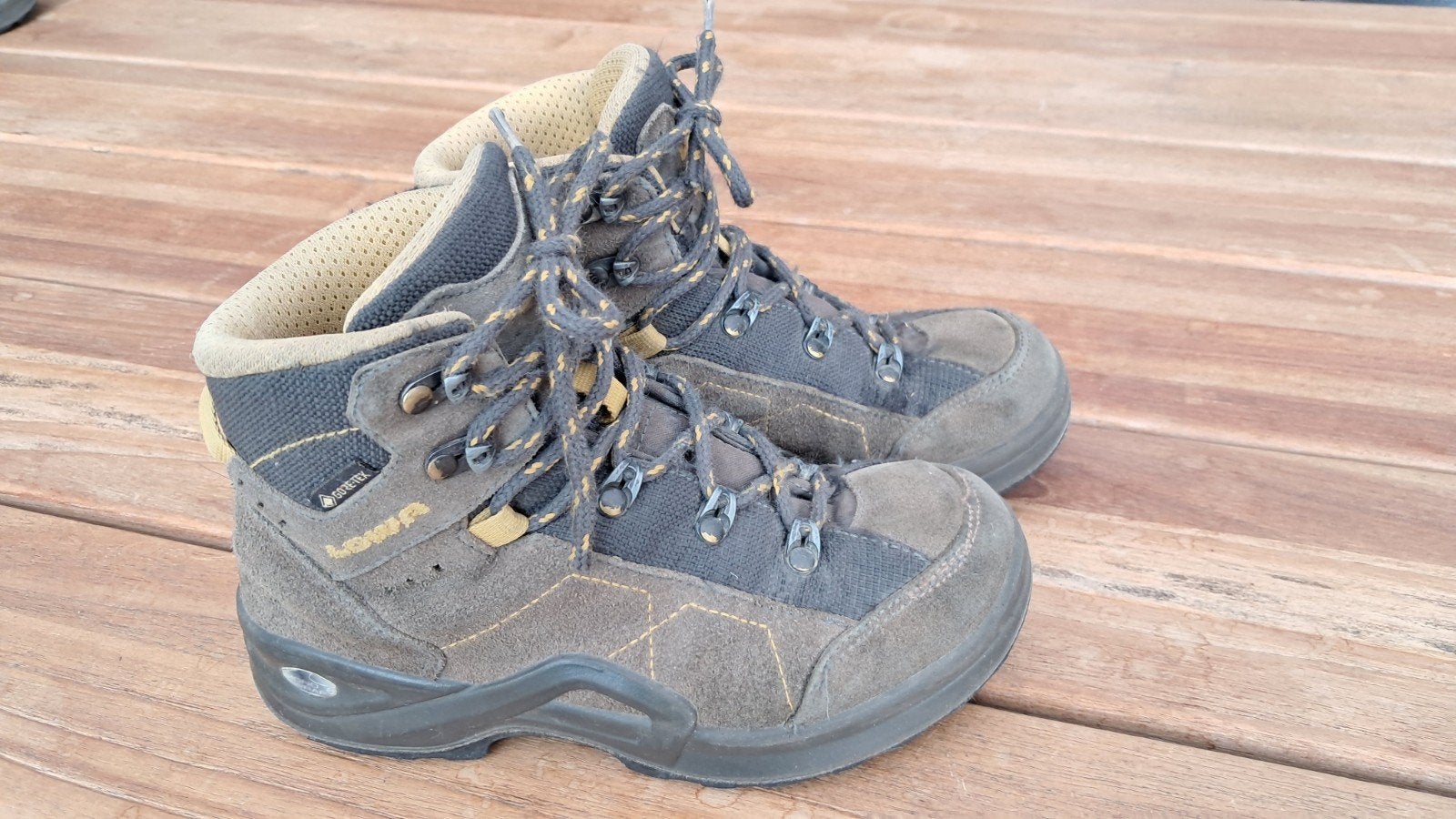 Lowa Gore-Tex wandelschoenen maat 32, Ophalen, Gebruikt, Schoenen