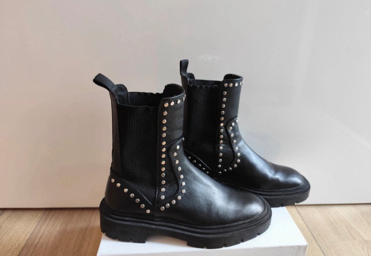 Zara biker Boots 37, Zwart, Lage of Enkellaarzen, Ophalen of Verzenden, Zo goed als nieuw