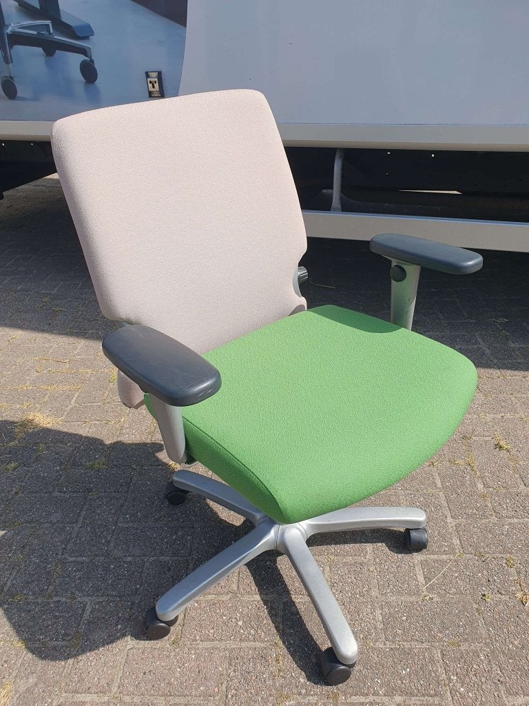 Comforto 77 bureaustoel (np 834 euro ex. btw), Info.eu@haworth.com, Haworth Comforto, Ophalen of Verzenden, Zo goed als nieuw