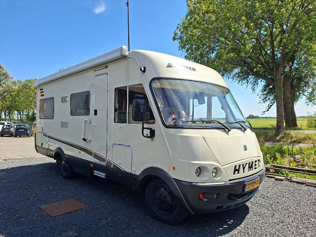 Camper Hymer 654B, Integraal, Luifel, Fiat, 6 tot 7 meter