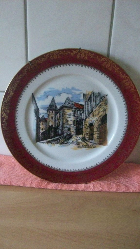 Limoges wandbord met Historisch Stadsgezicht, Ophalen of Verzenden