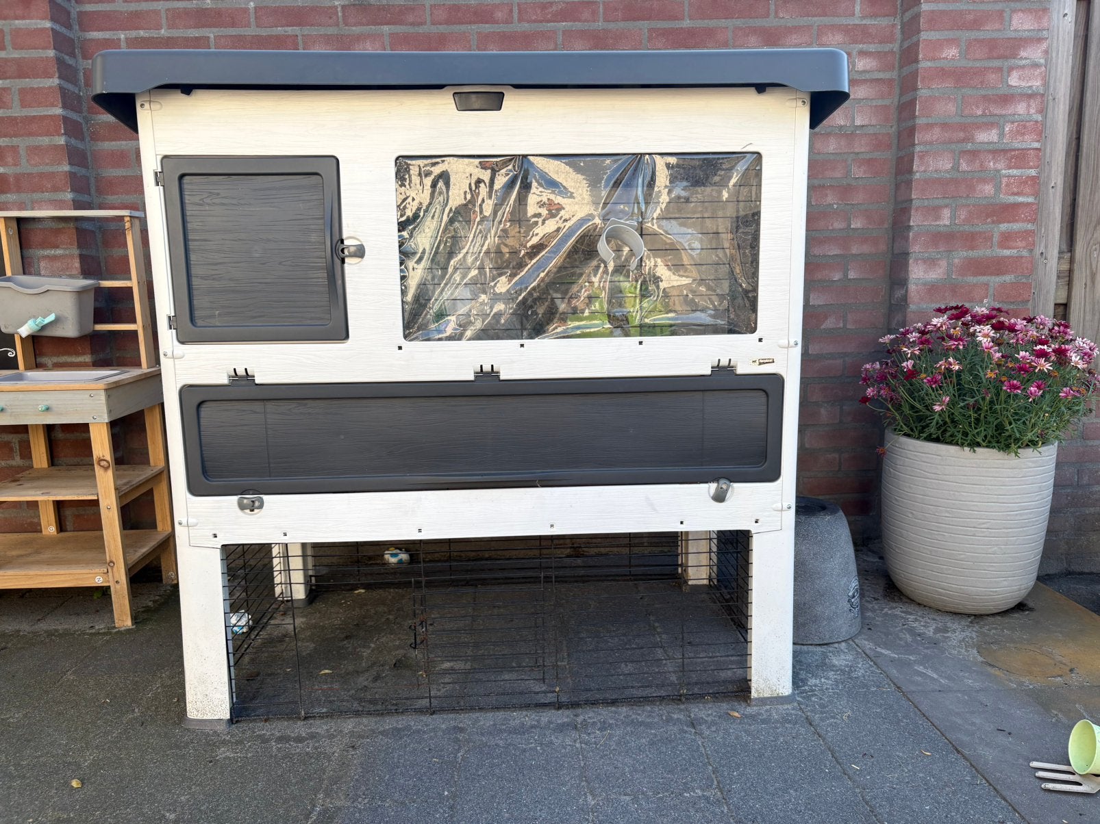 Konijnenkooi kunststof, Ophalen, 110 cm of meer, Zo goed als nieuw, 90 cm of meer