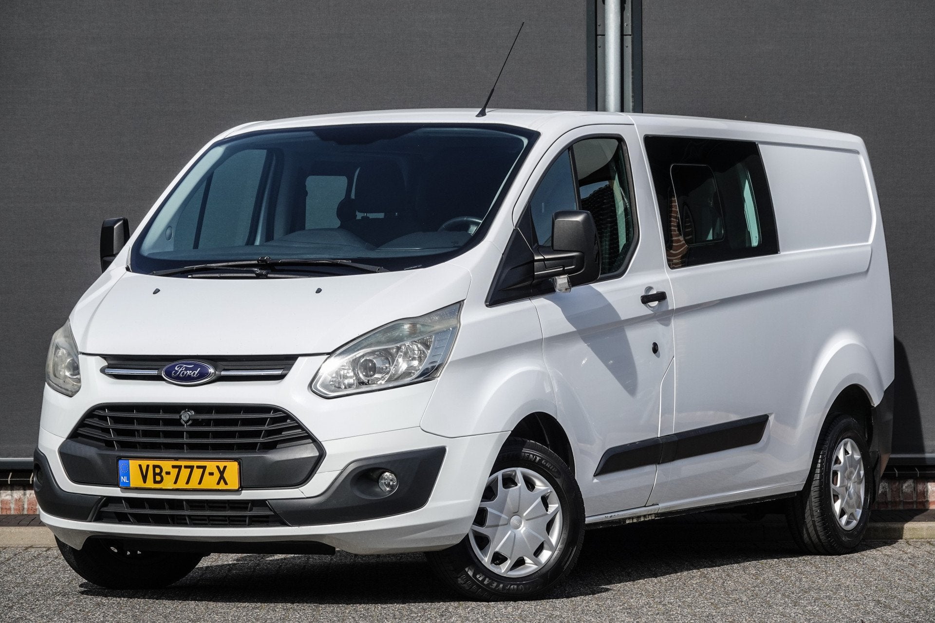 Ford Transit Custom L2H1 | 2.2 Tdci 100Pk | Dubbele Cabine |, Auto's, Bestelauto's, Bedrijf, Te koop, ABS, Airconditioning, Alarm