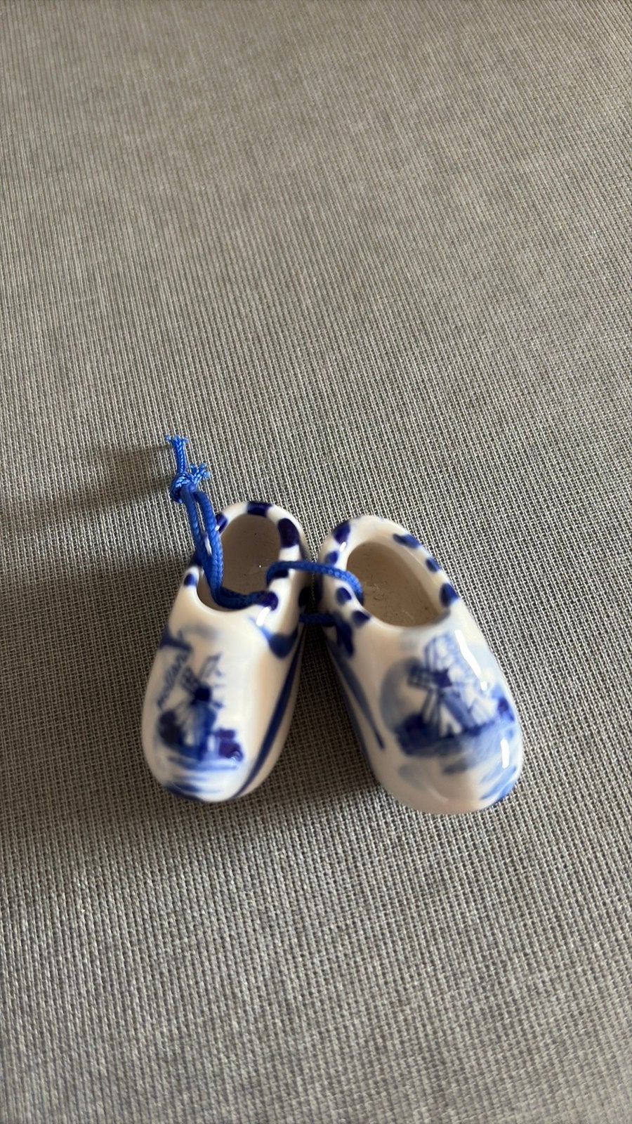 Mini delfsblauwe klompjes, Ophalen of Verzenden, Zo goed als nieuw, Dier