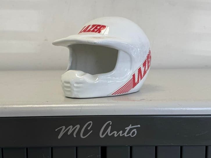 Lazer helm miniatuur - Reclame asbak, Gebruikt, Gebruiksvoorwerp, ., Ophalen of Verzenden