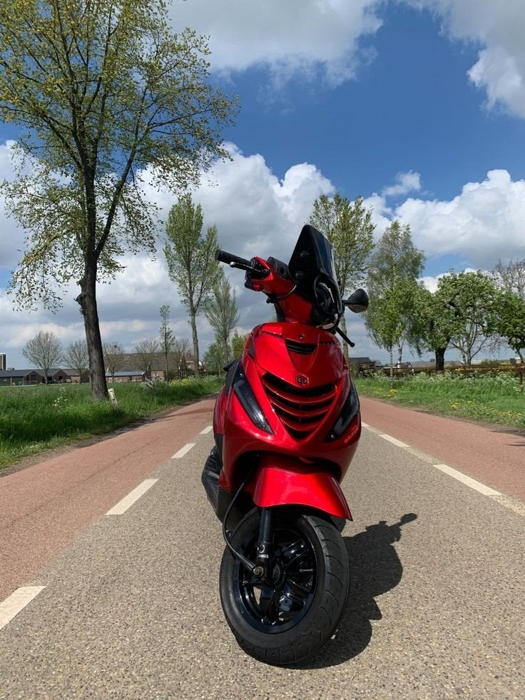 Gezocht: Scooter, Fietsen en Brommers, Ophalen, Benzine, Overige modellen
