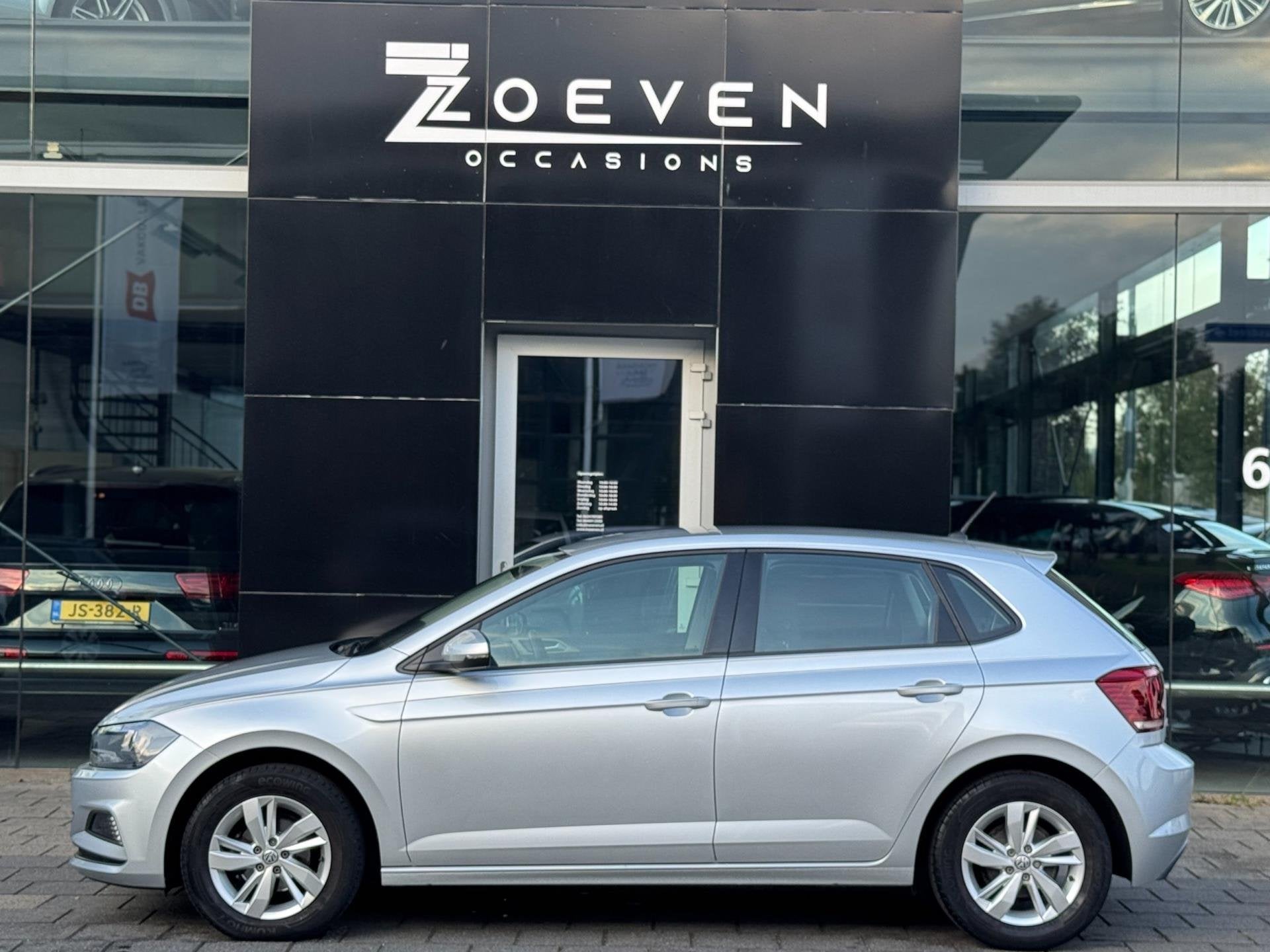 Volkswagen Polo 1.0 TSI Comfortline Business, Voorwielaandrijving, Stof, 23 km/l, Bedrijf