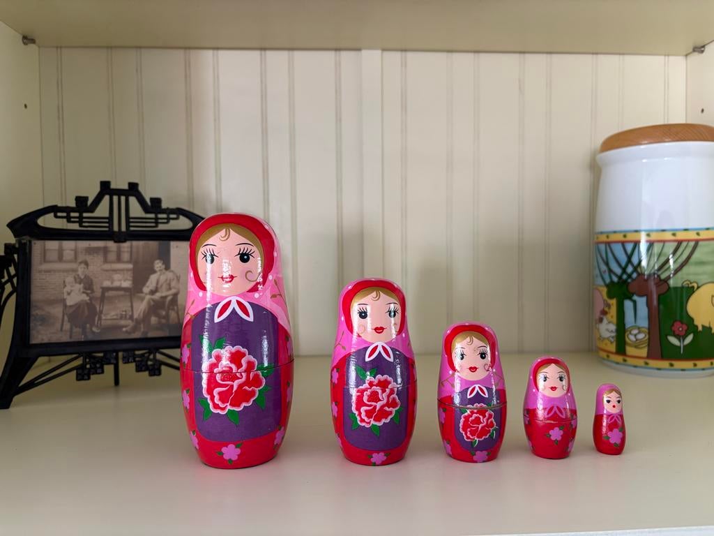 Set van 5 Russische Matroesjka poppen, Ophalen of Verzenden, Zo goed als nieuw