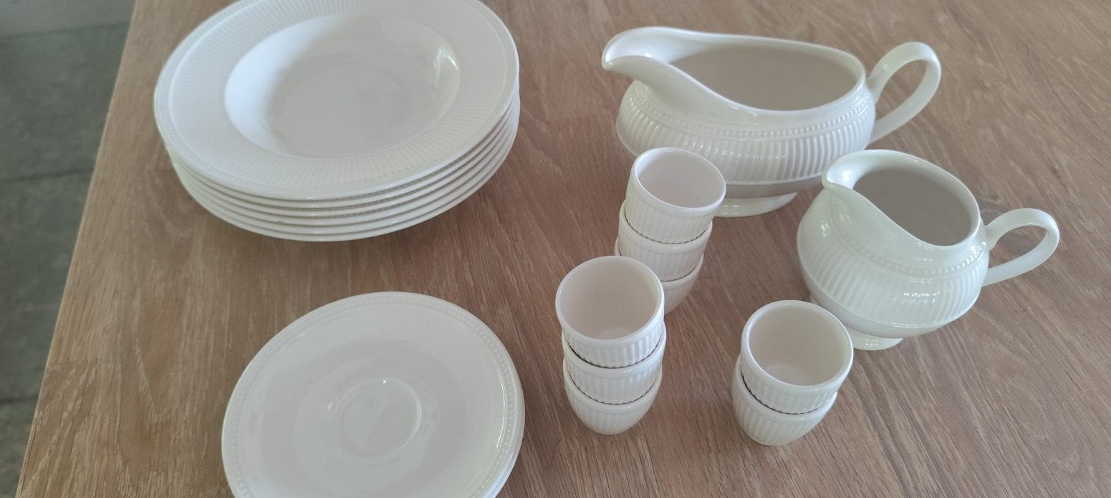 AH Wedgwood Servies - Deelcollectie, Ophalen